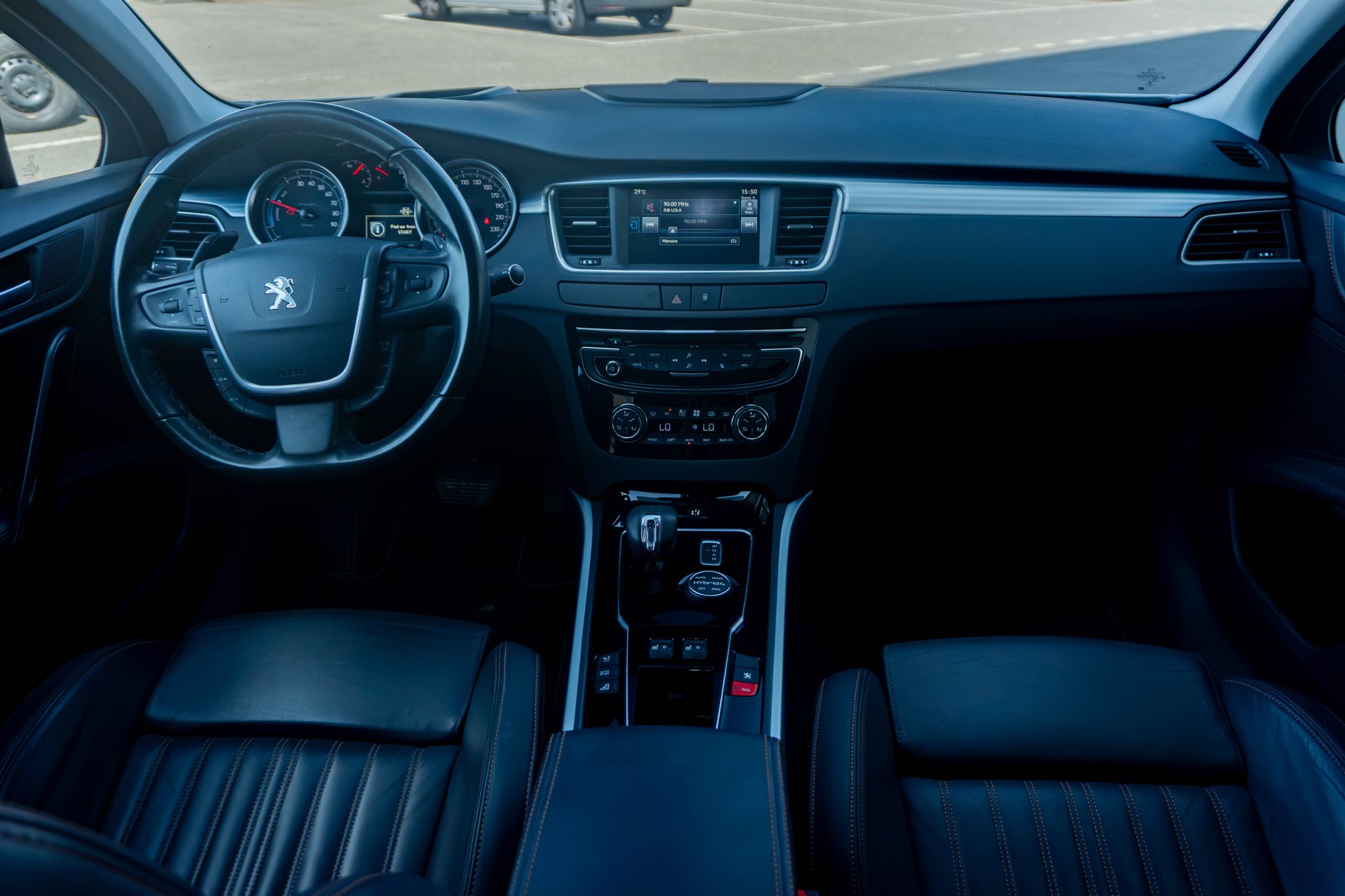 PEUGEOT 508 RXH 2.0 HDI Hybrid4 ETG6-image-8