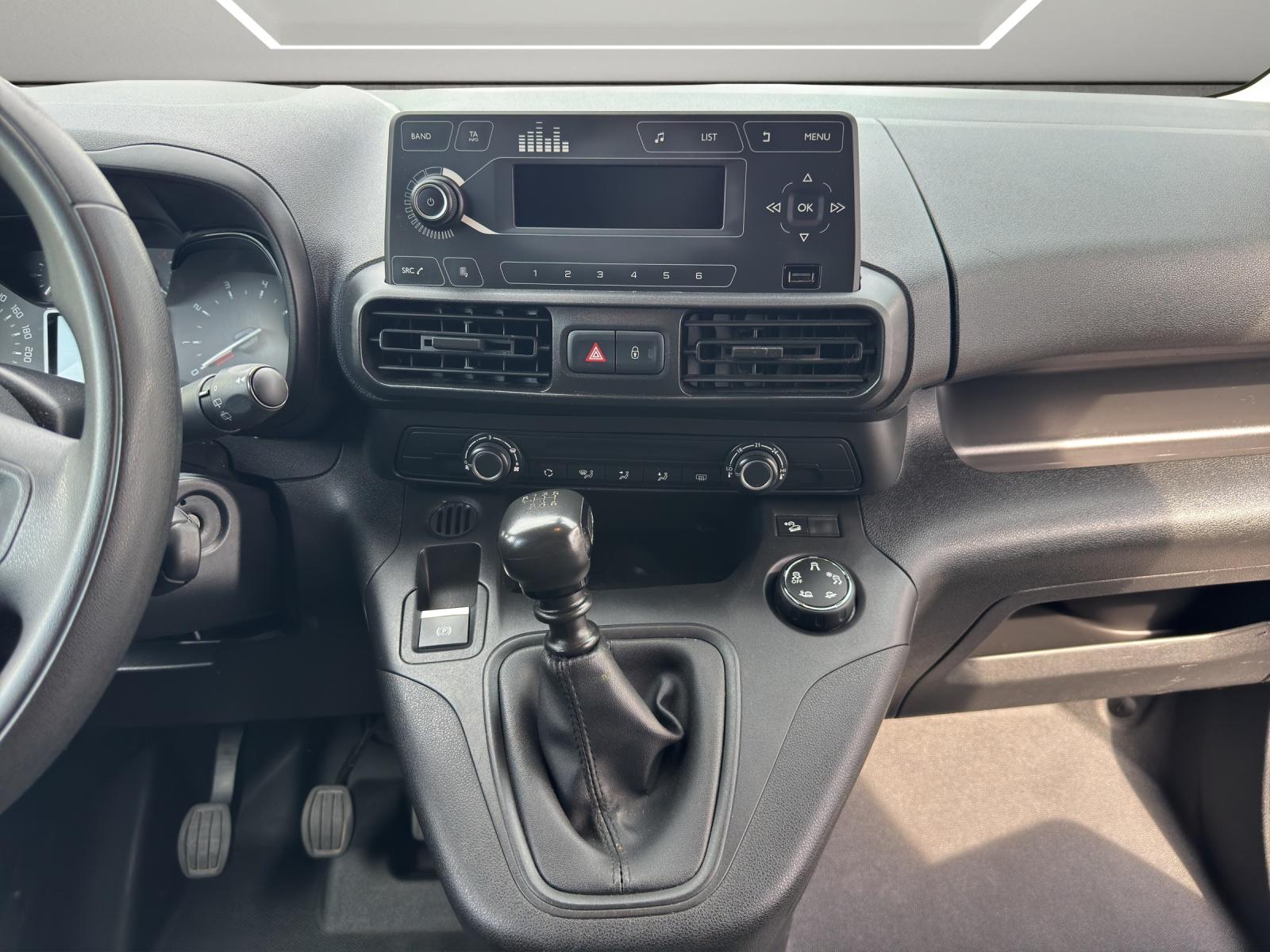 CITROEN Berlingo 1000 Long 1.5 BlueHDi 130 Worker S/S-image-13
