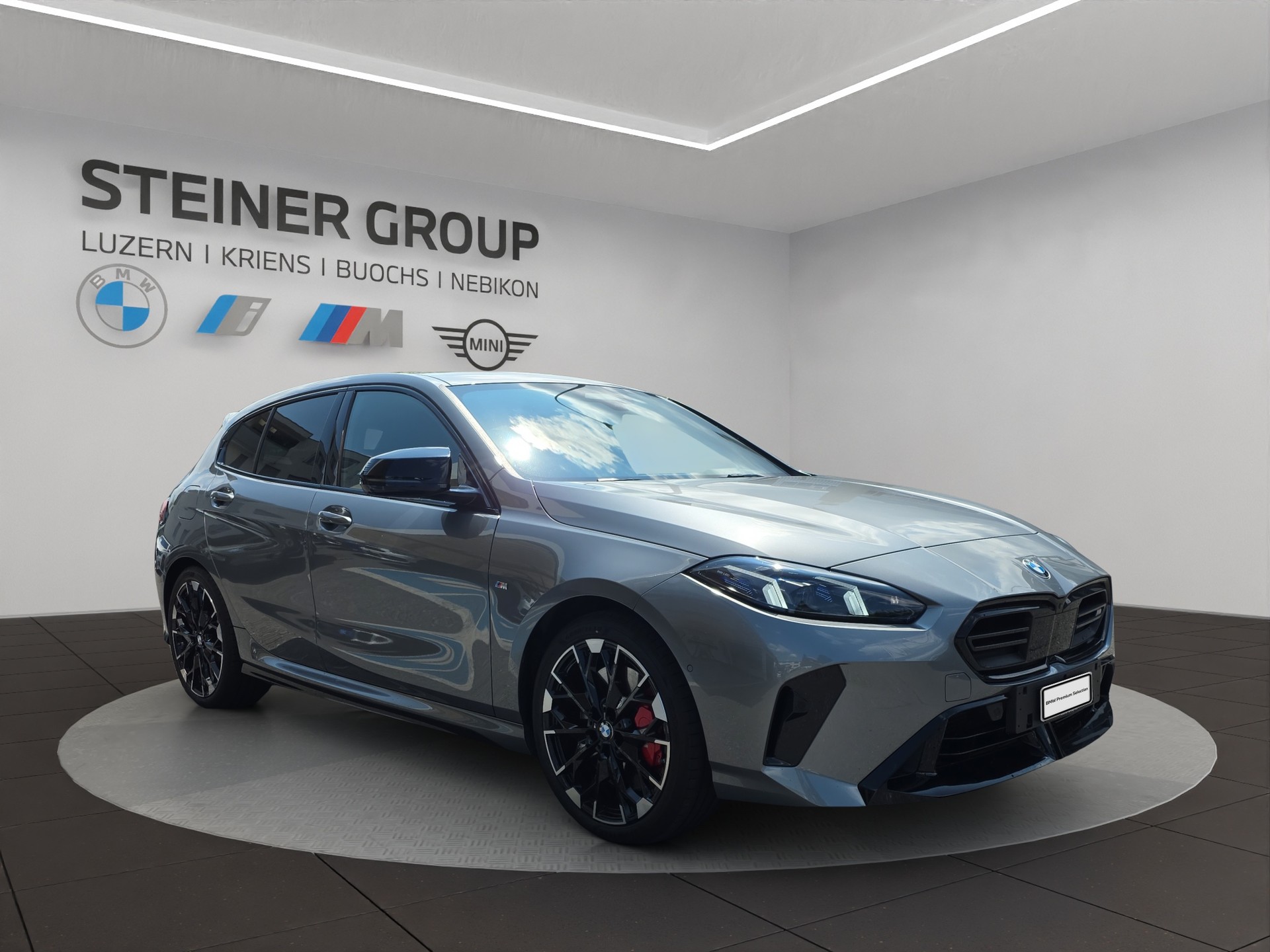 BMW M135 xDrive M Sport Pro-image-1