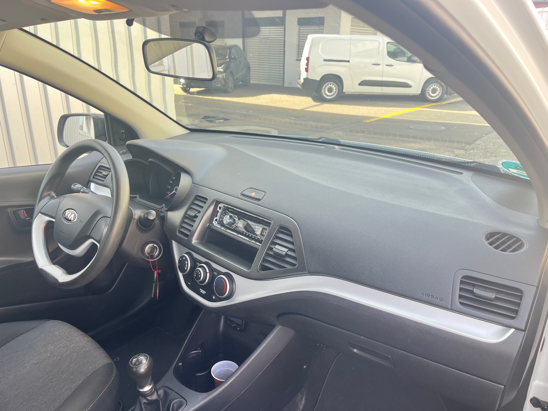 KIA Picanto 1.0 CVVT Style-image-6