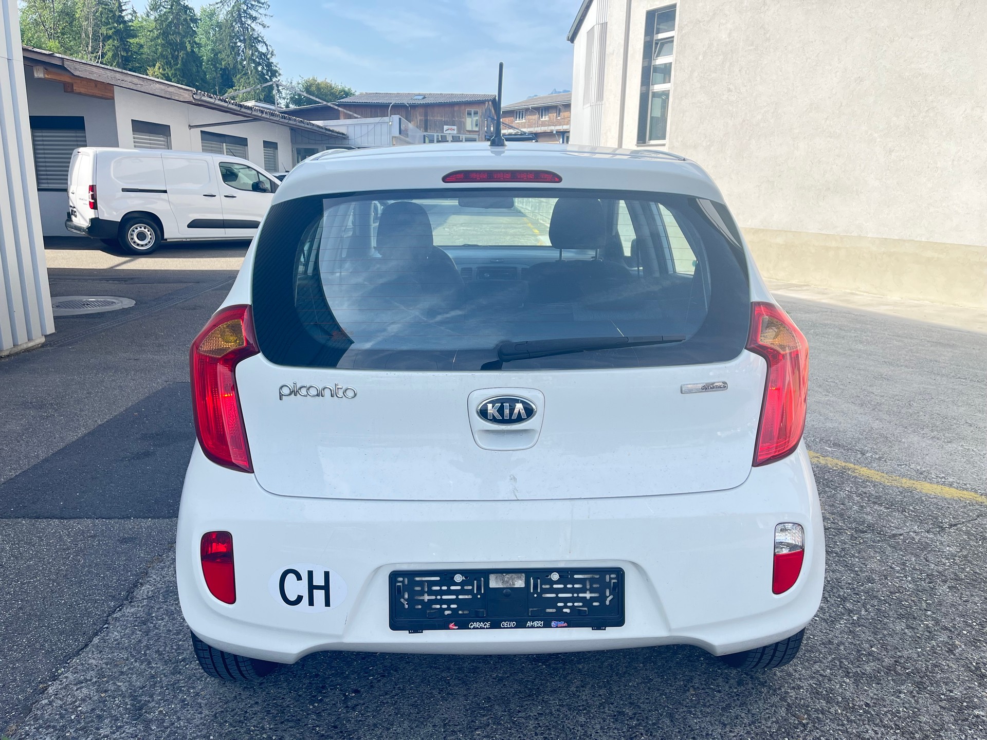 KIA Picanto 1.0 CVVT Style-image-4