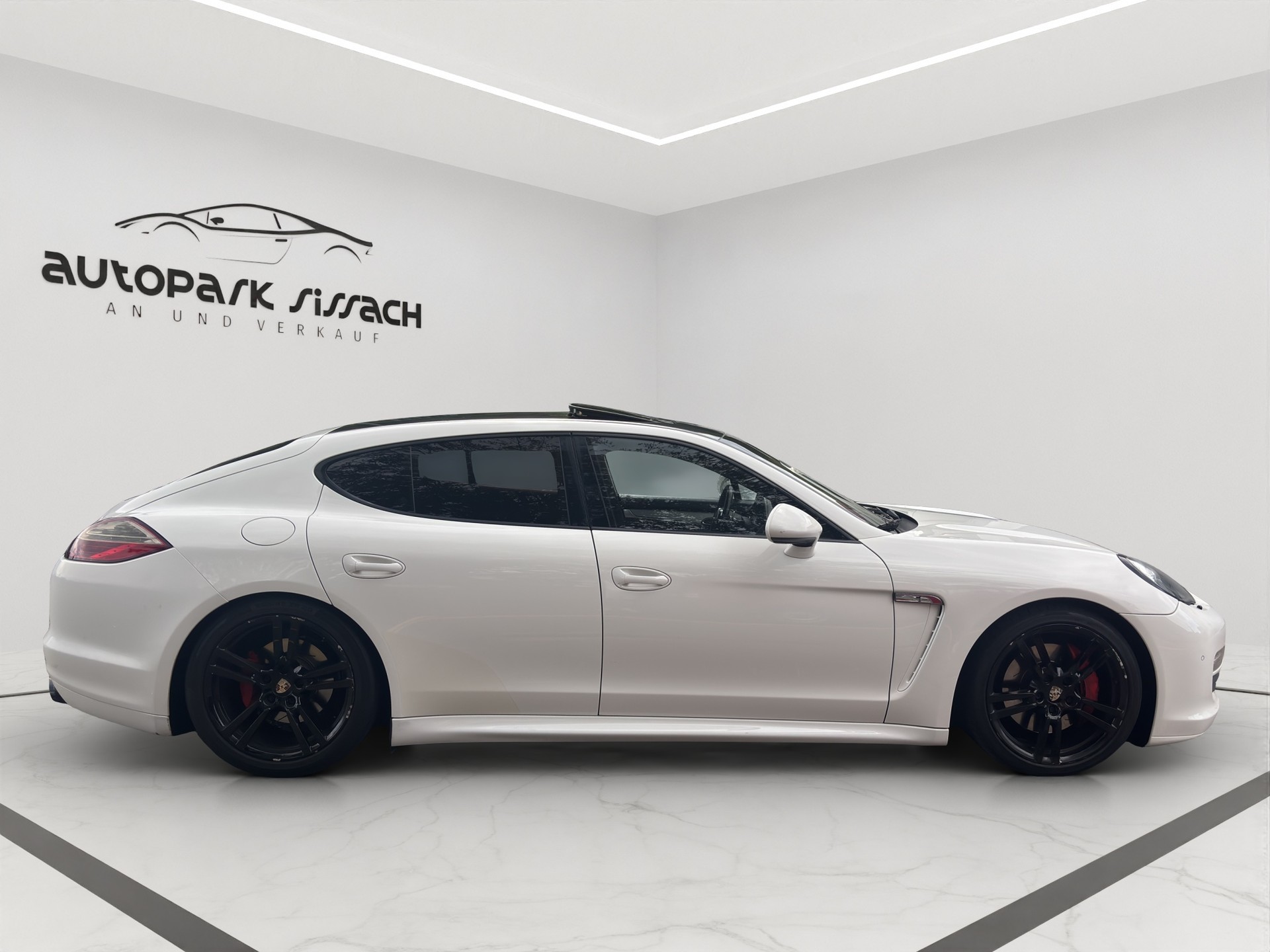 PORSCHE Panamera 4S 4.8 PDK-image-3