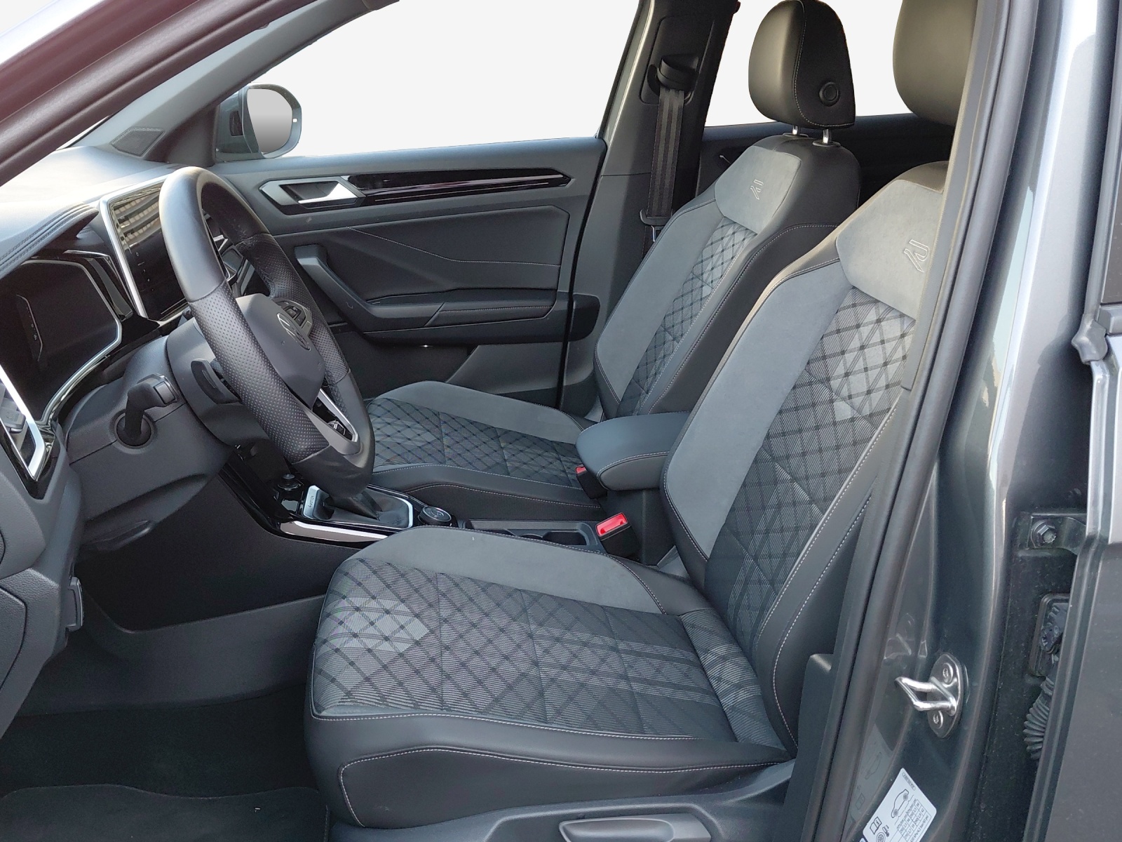 VW T-Roc 2.0 TSI R-Line DSG 4Motion-image-7