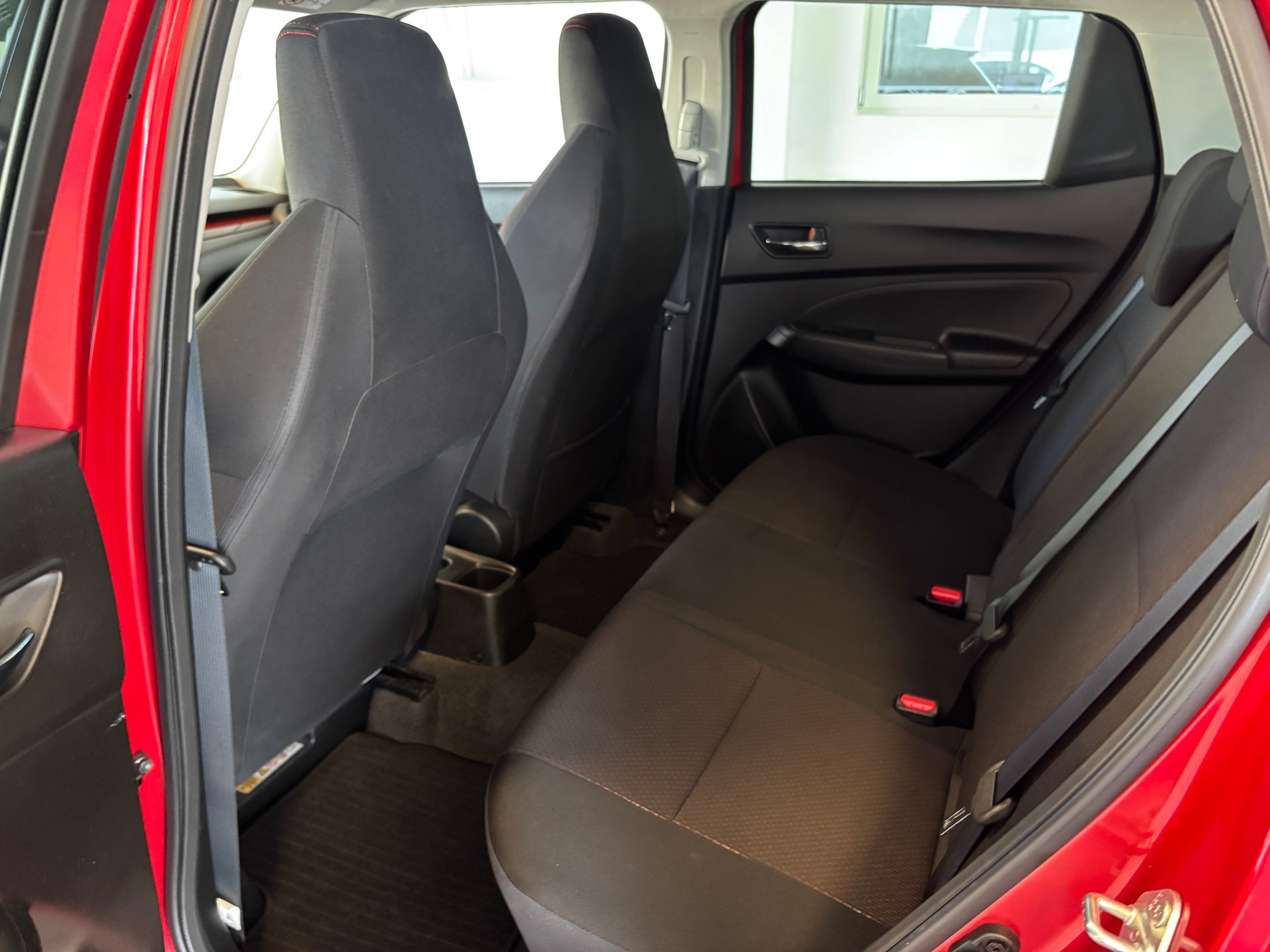 SUZUKI Swift Sport 1.4i 16V Compact Top Hybrid-image-13