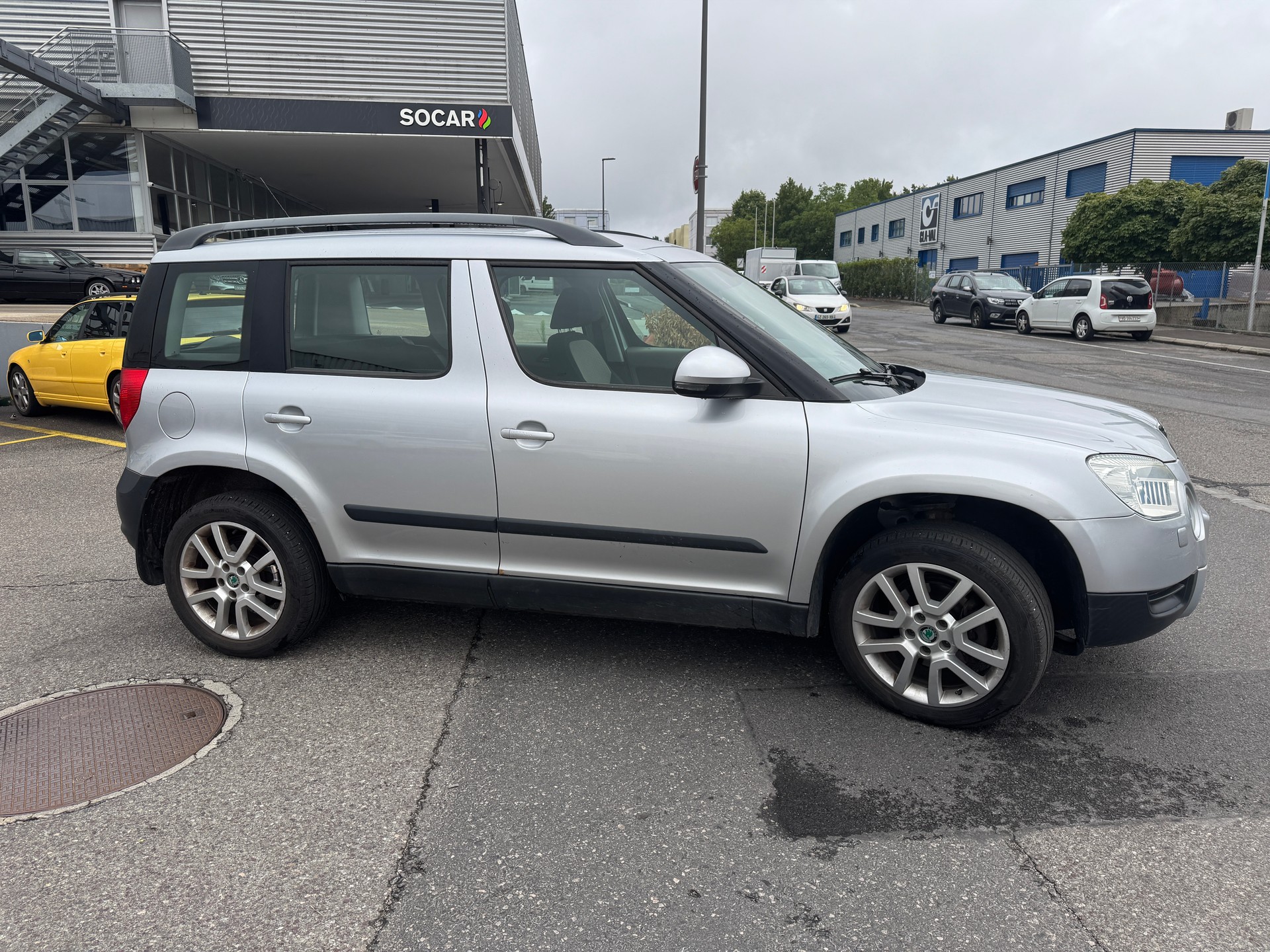 SKODA Yeti 1.8 TSI Active 4x4-image-6