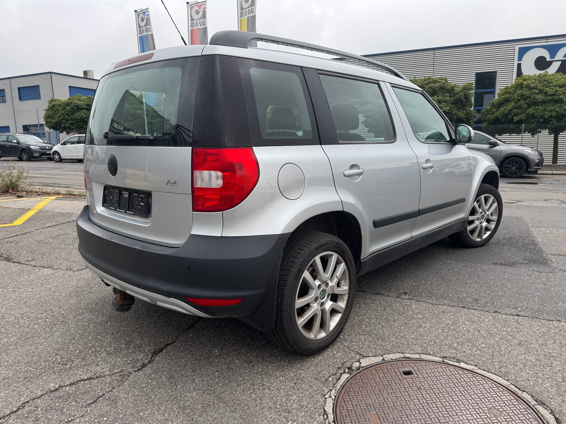 SKODA Yeti 1.8 TSI Active 4x4-image-5