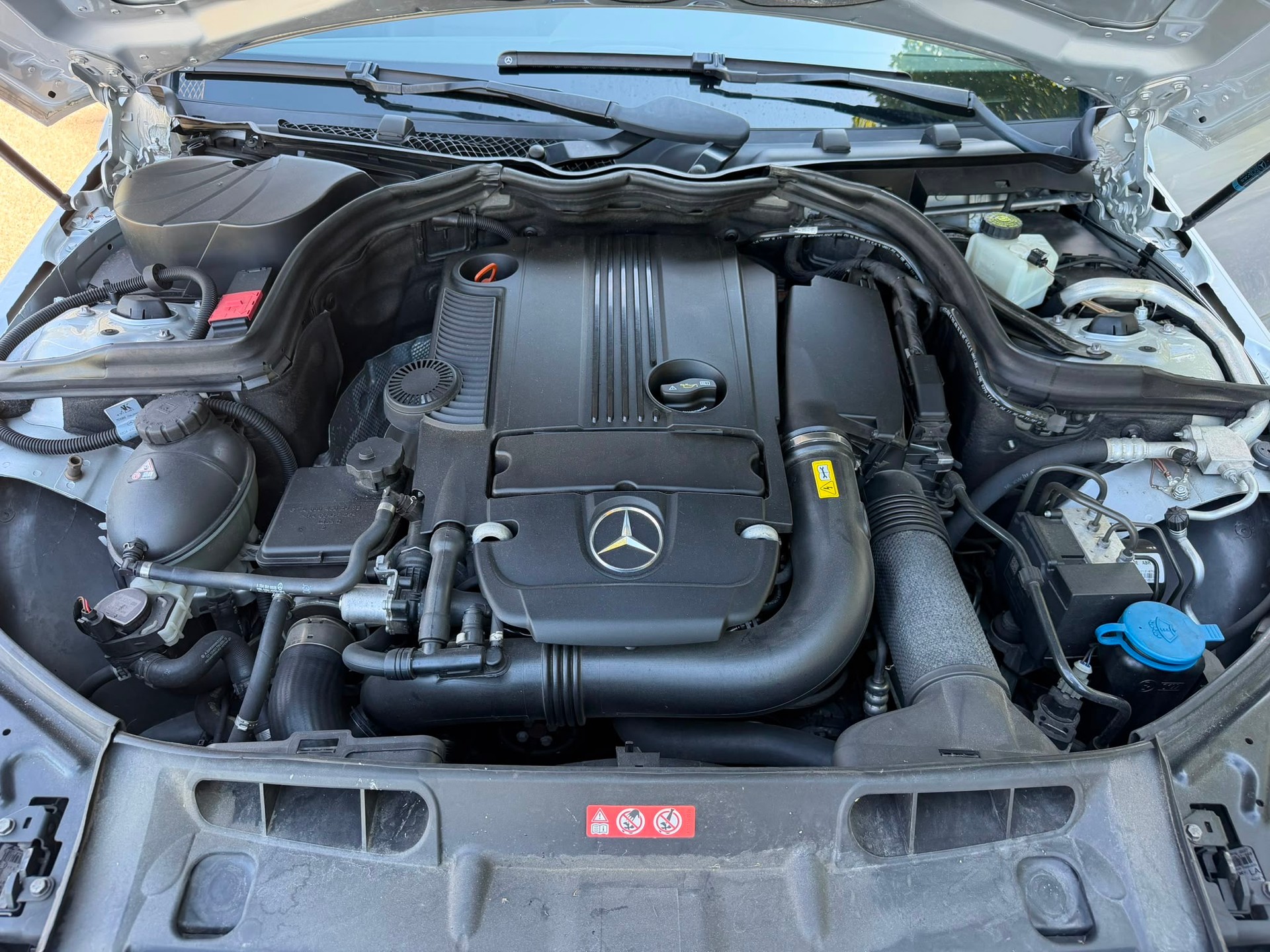 MERCEDES-BENZ C 200 Avantgarde 7G-Tronic-image-11