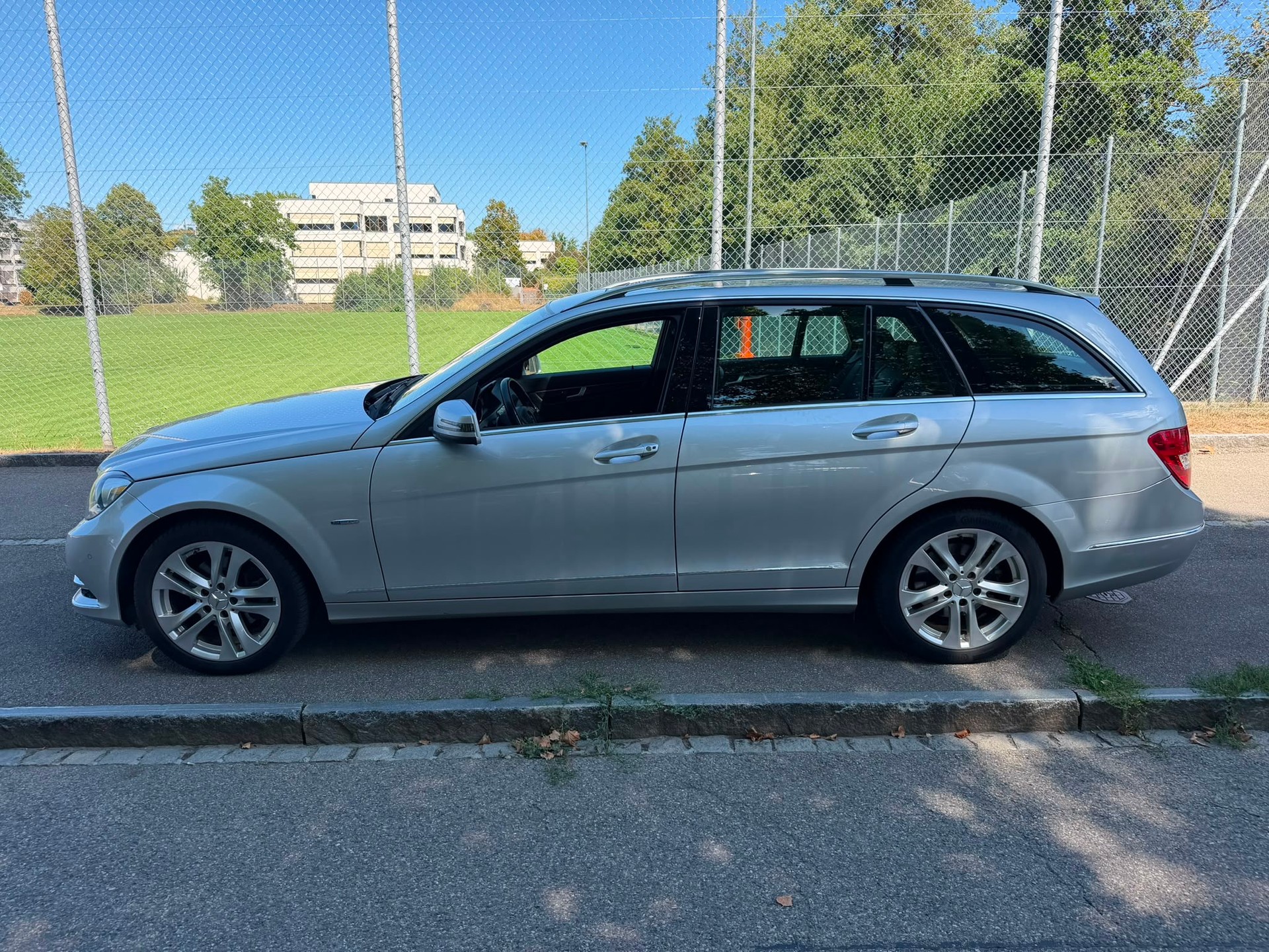 MERCEDES-BENZ C 200 Avantgarde 7G-Tronic-image-1