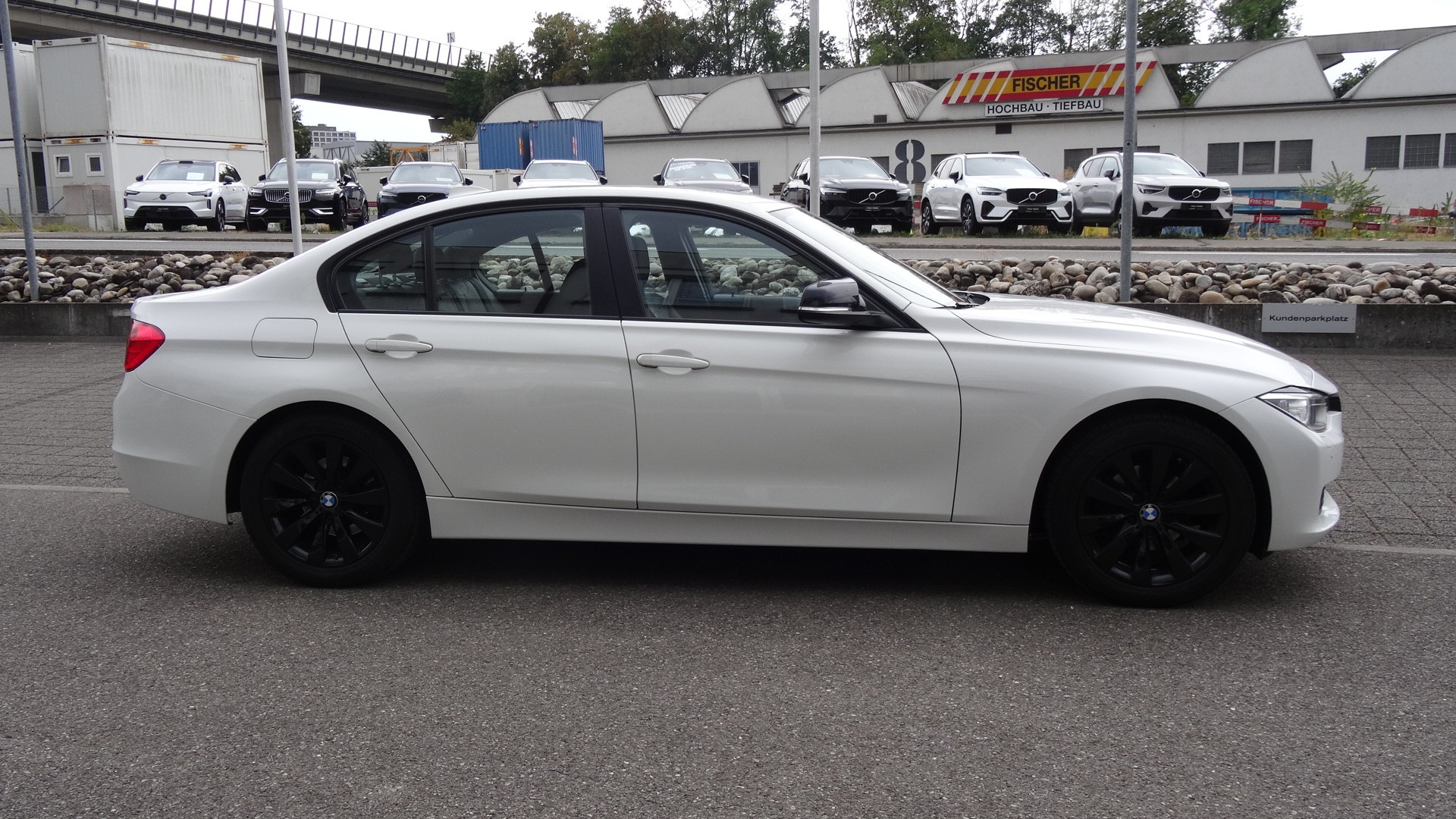 BMW 320i xDrive Sport Line Steptronic-image-3