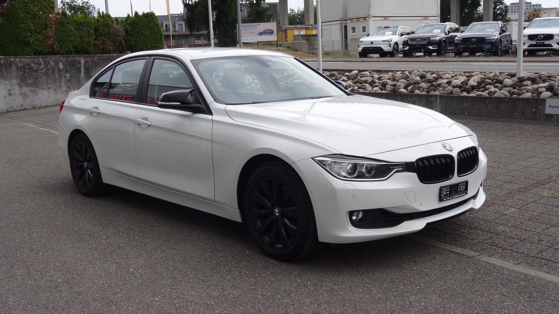 BMW 320i xDrive Sport Line Steptronic-image-2