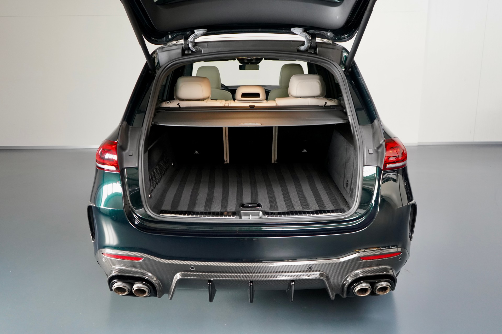MERCEDES-BENZ GLE 63 S AMG 4Matic+ 9G-Speedshift-image-4
