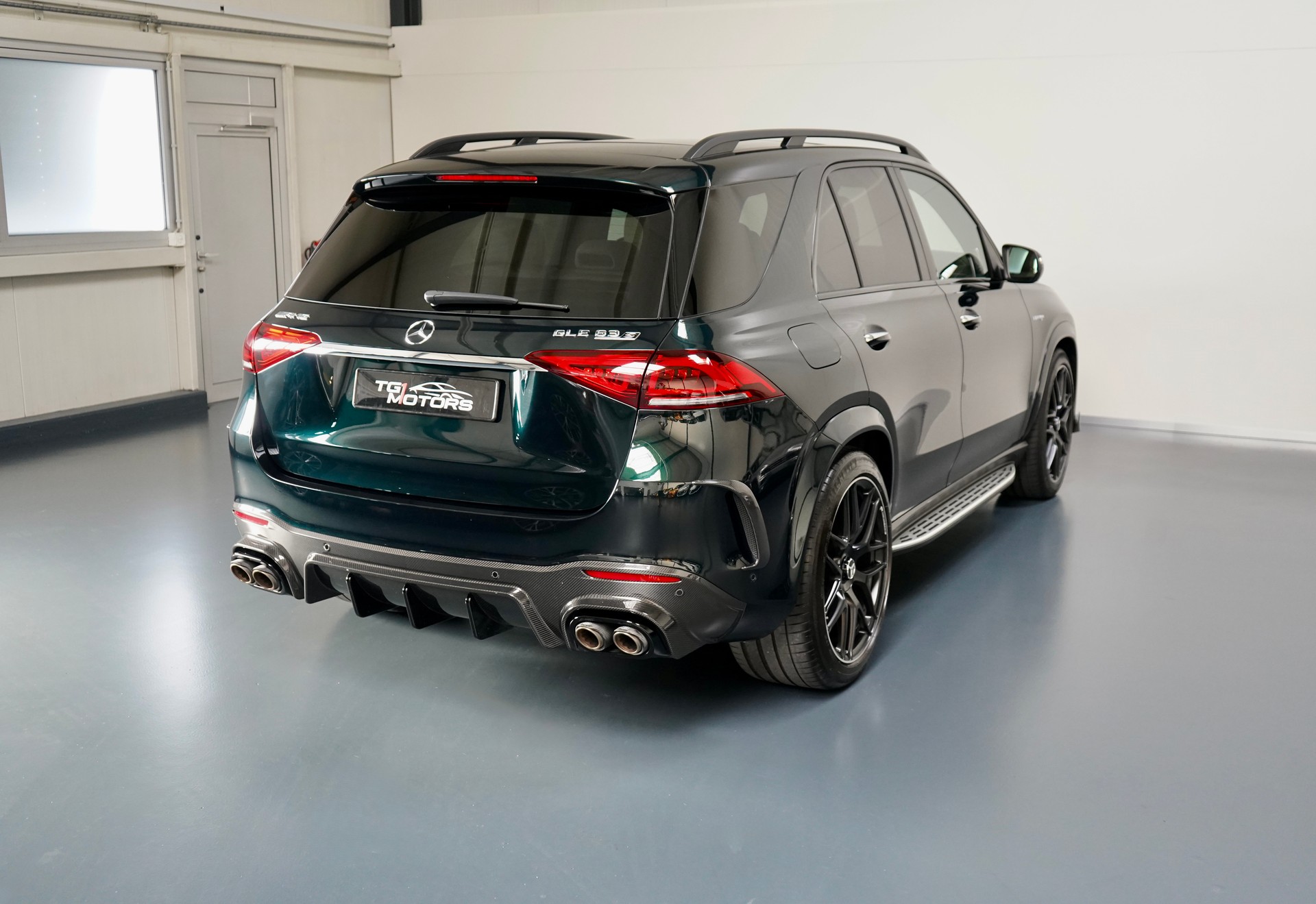 MERCEDES-BENZ GLE 63 S AMG 4Matic+ 9G-Speedshift-image-2