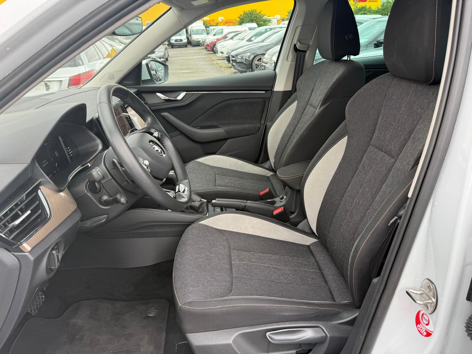 SKODA Kamiq 1.0 TSI Style DSG-image-11