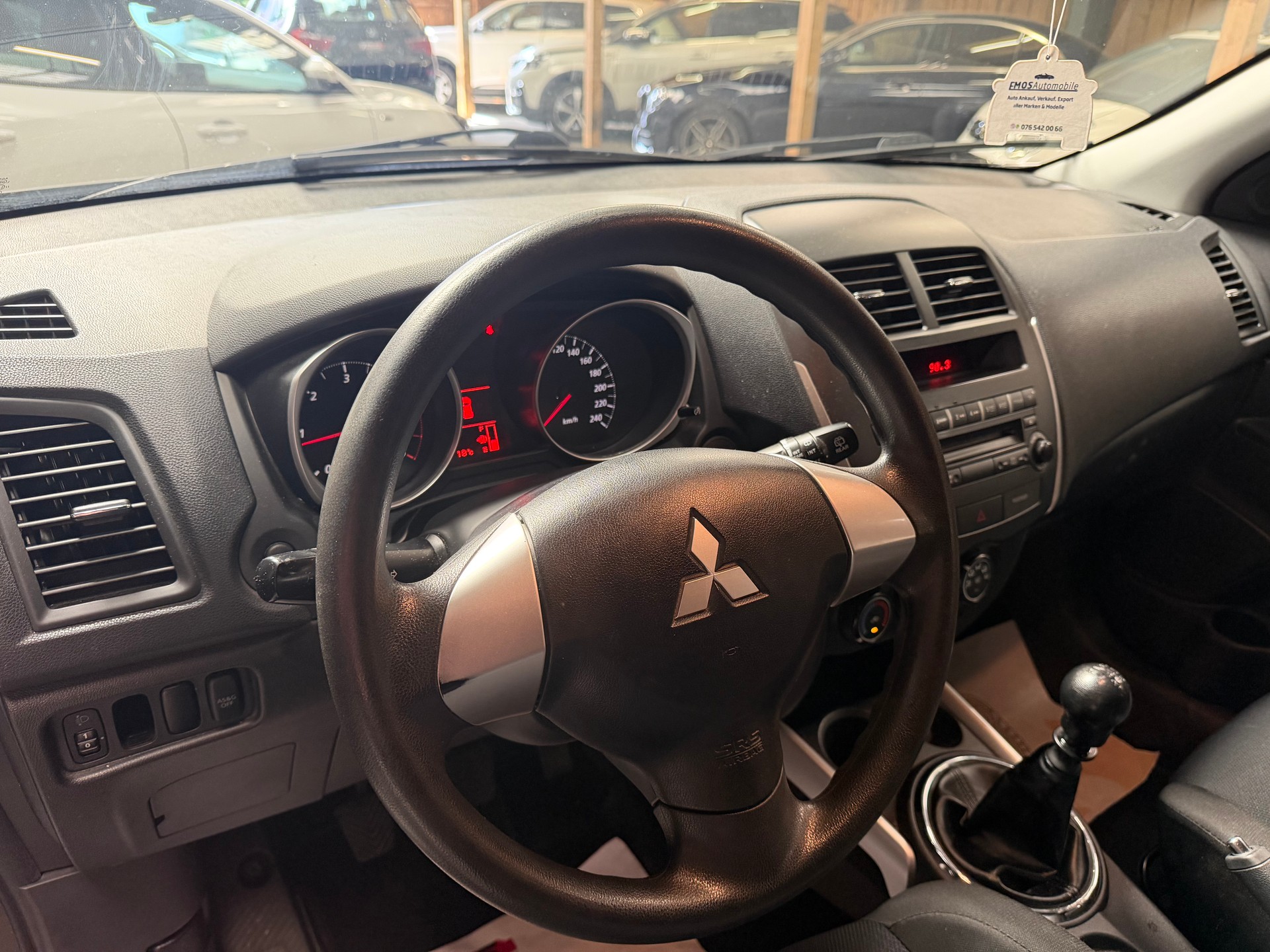 MITSUBISHI ASX 1.8 DID Super Jubilé 2WD-image-12