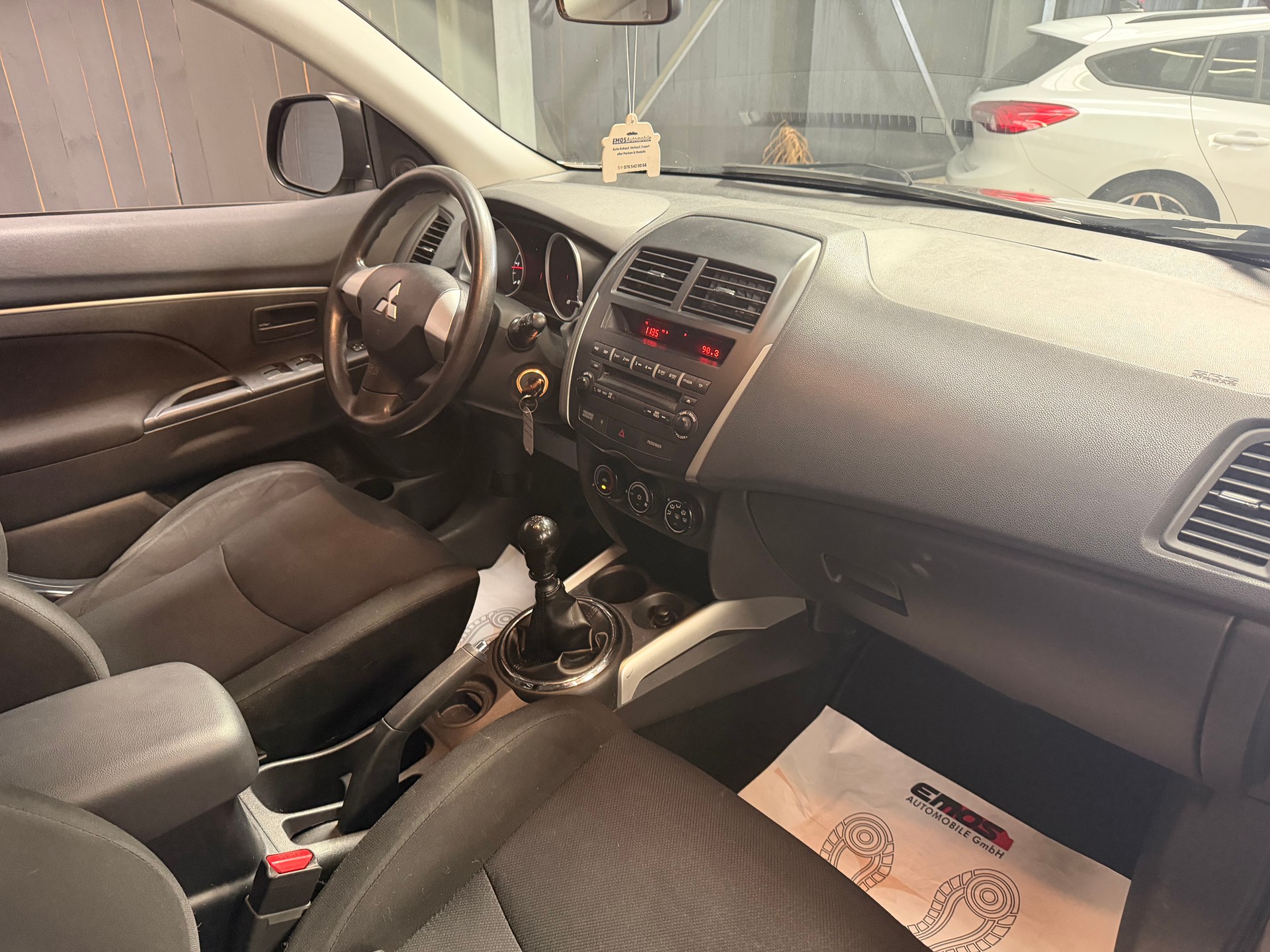 MITSUBISHI ASX 1.8 DID Super Jubilé 2WD-image-8