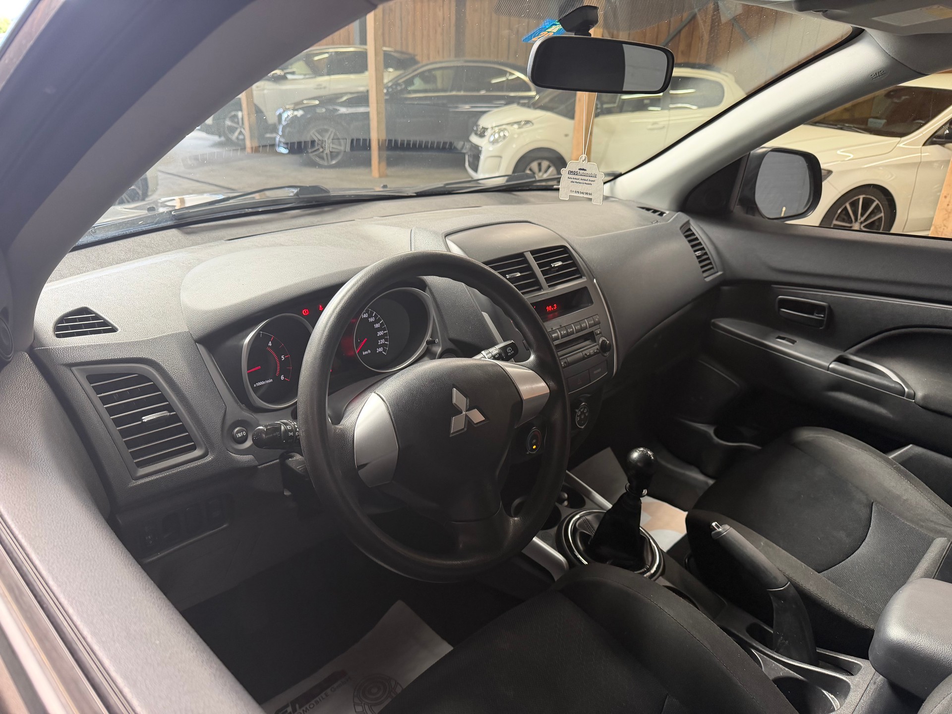 MITSUBISHI ASX 1.8 DID Super Jubilé 2WD-image-9