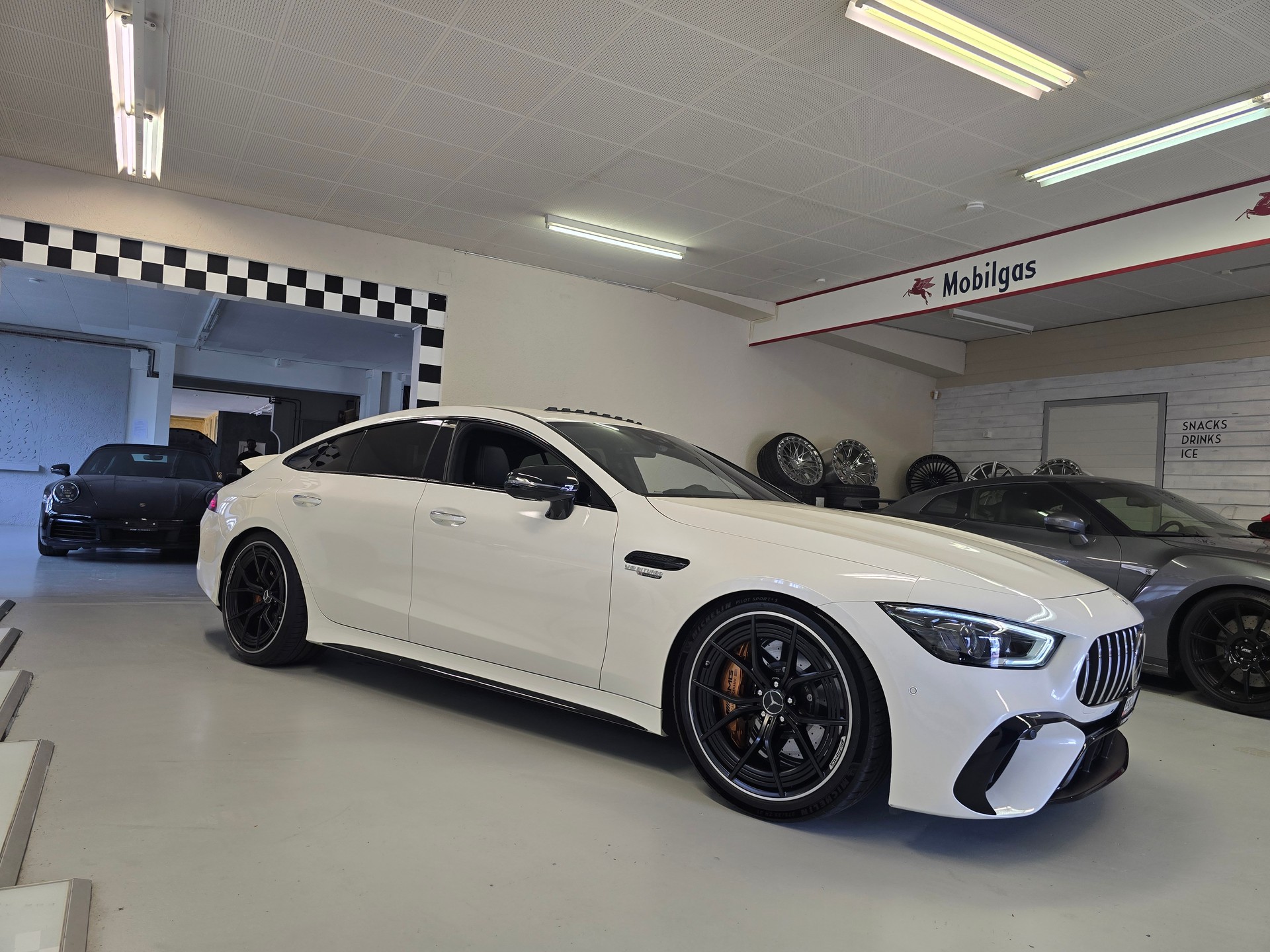 MERCEDES-BENZ AMG GT 4 63 S 4Matic+ E Performance MCT-image-5