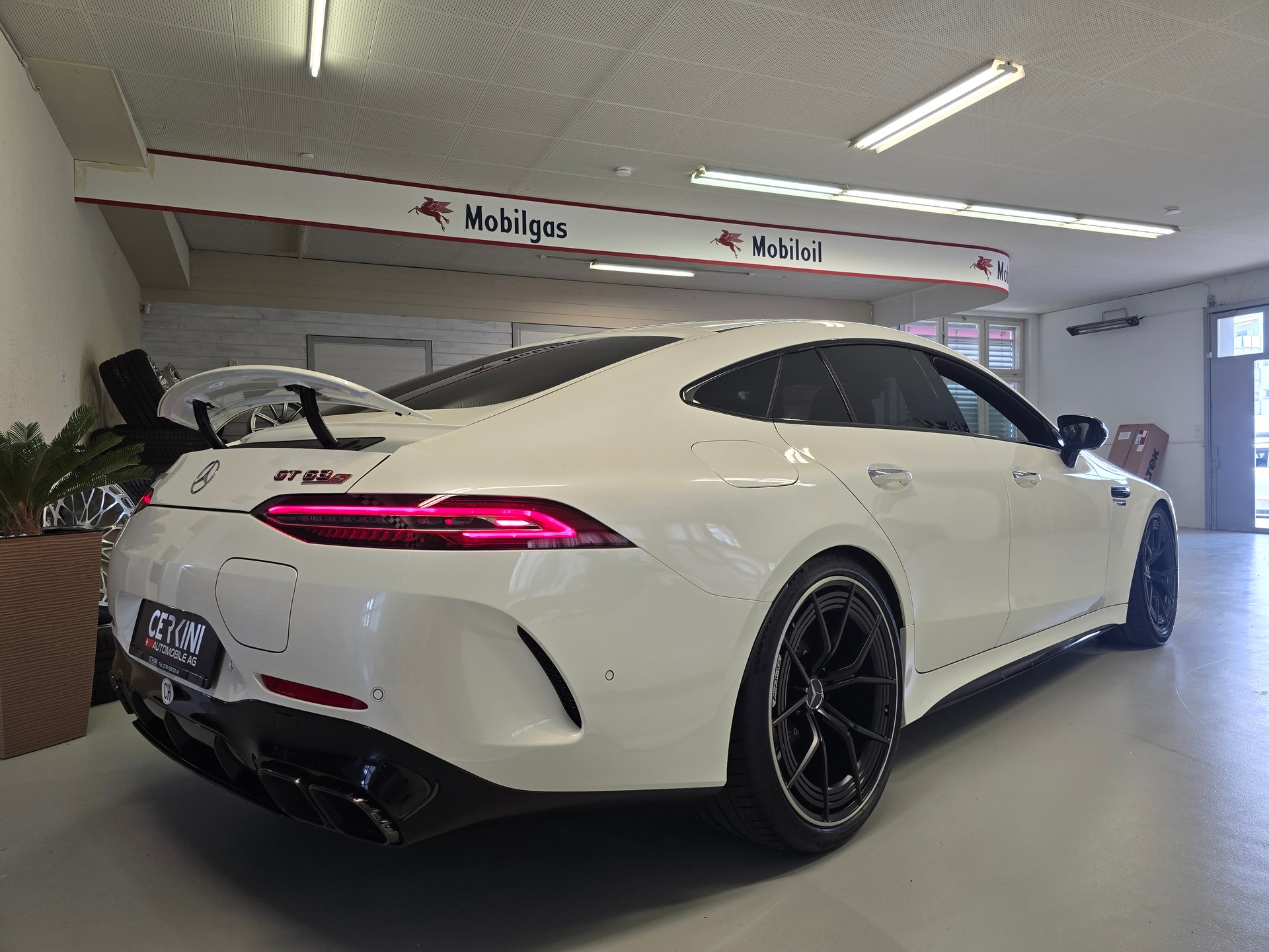 MERCEDES-BENZ AMG GT 4 63 S 4Matic+ E Performance MCT-image-6