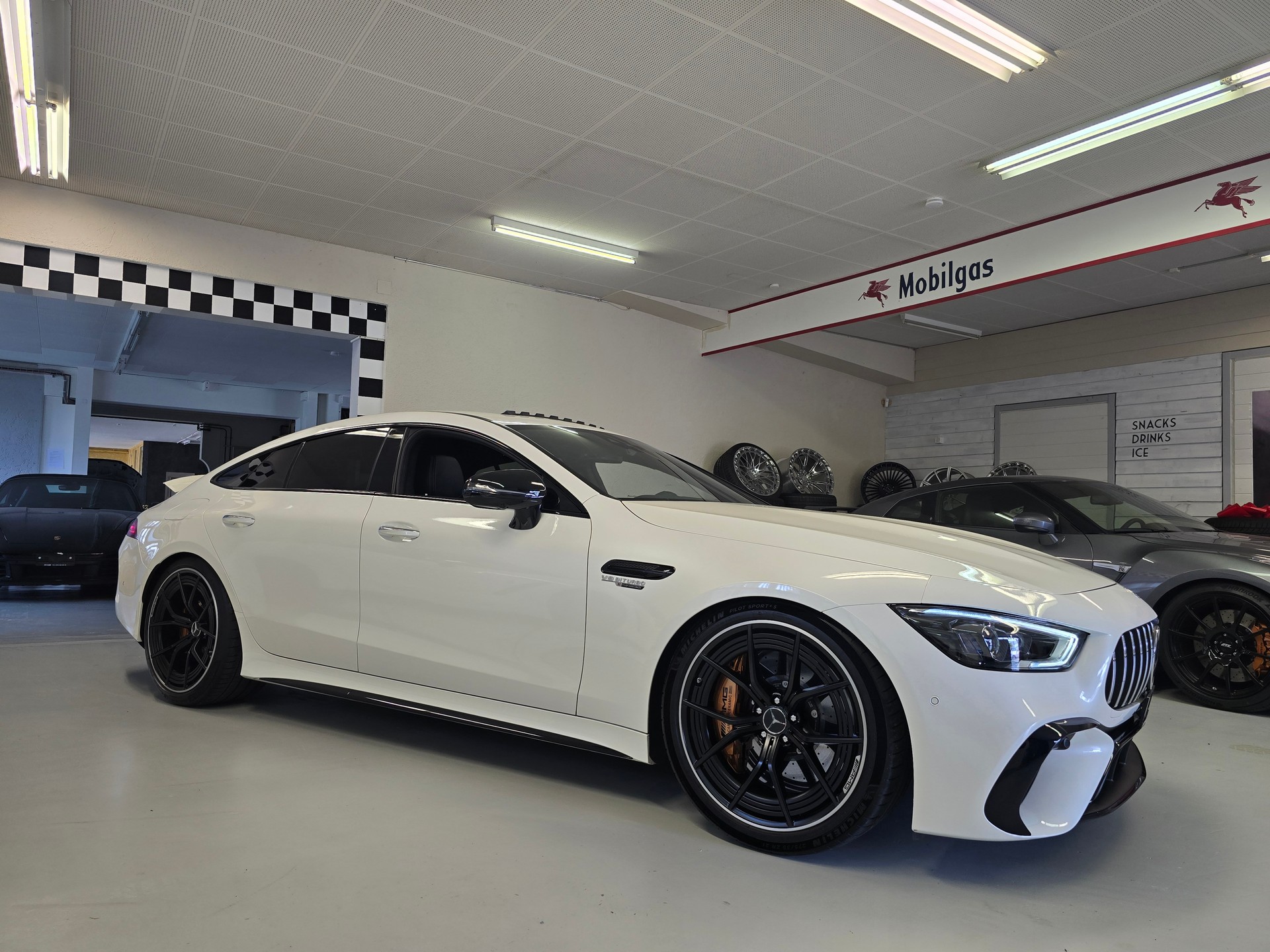 MERCEDES-BENZ AMG GT 4 63 S 4Matic+ E Performance MCT-image-1