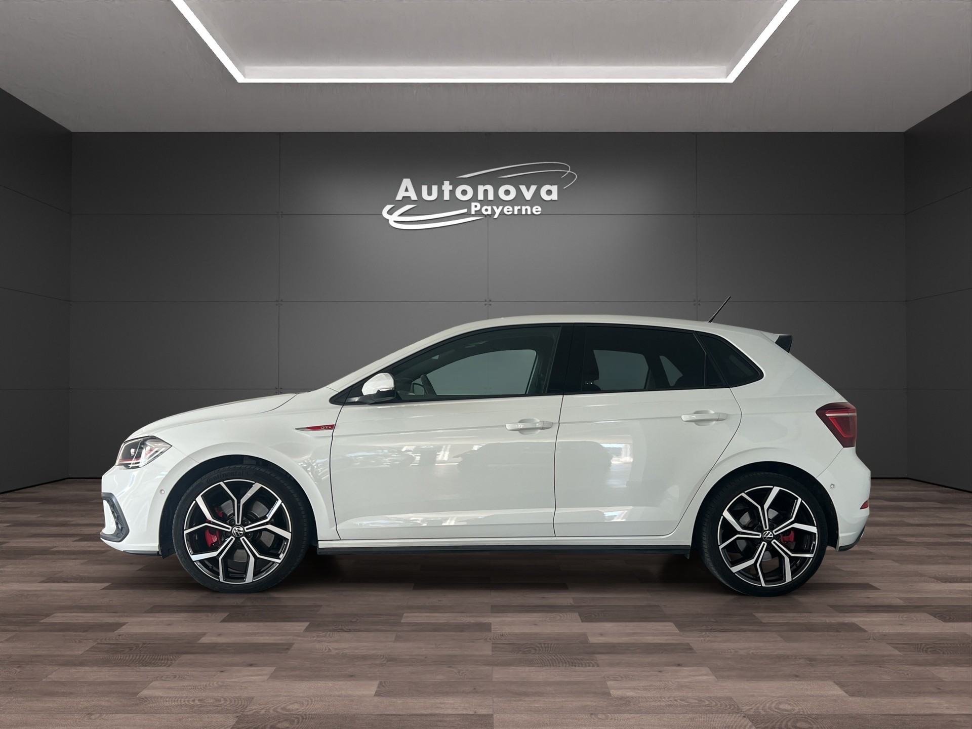 VW Polo 2.0 TSI GTI DSG-image-2