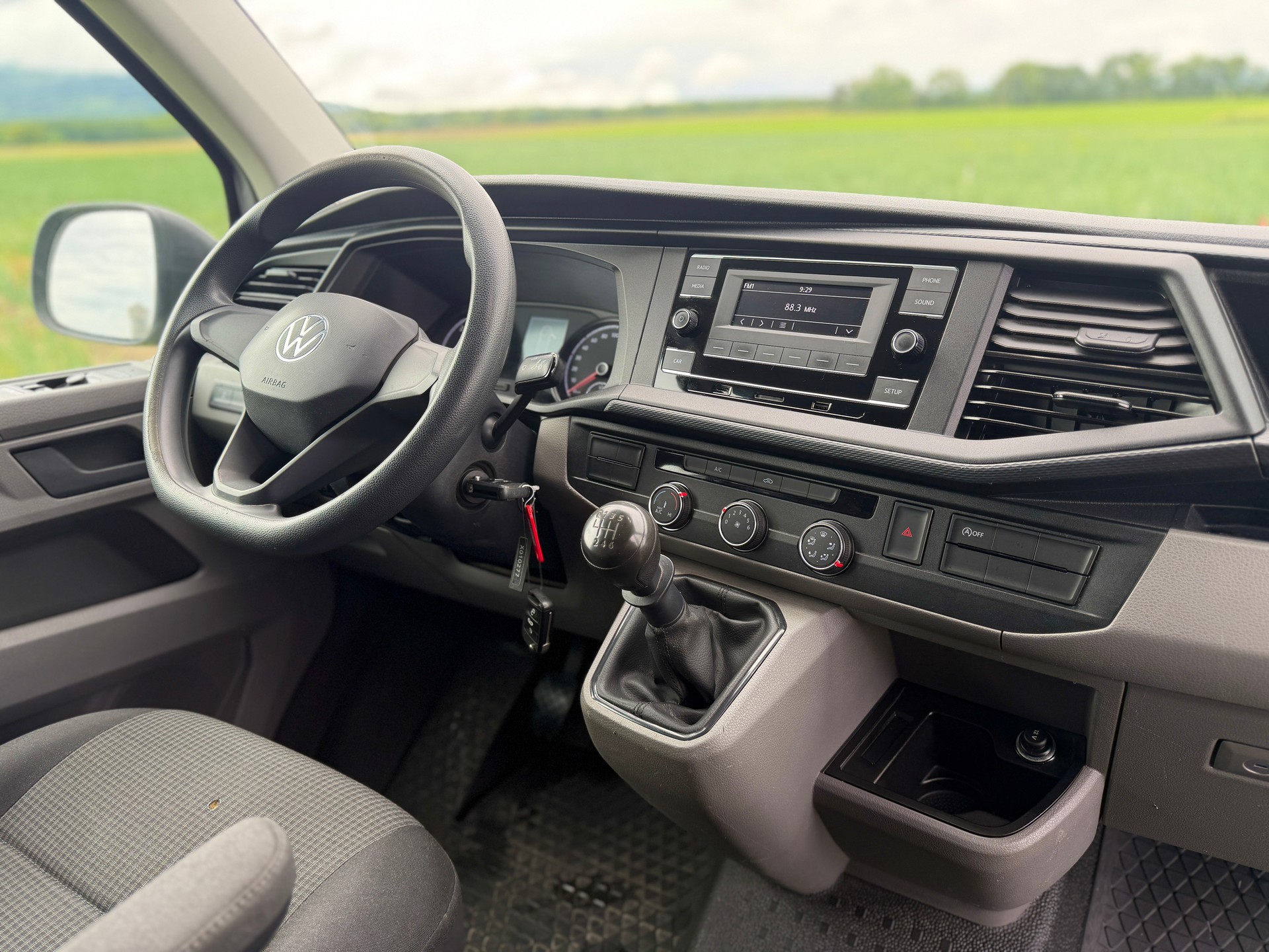 VW T6.1 2.0 TDI 4Motion-image-10