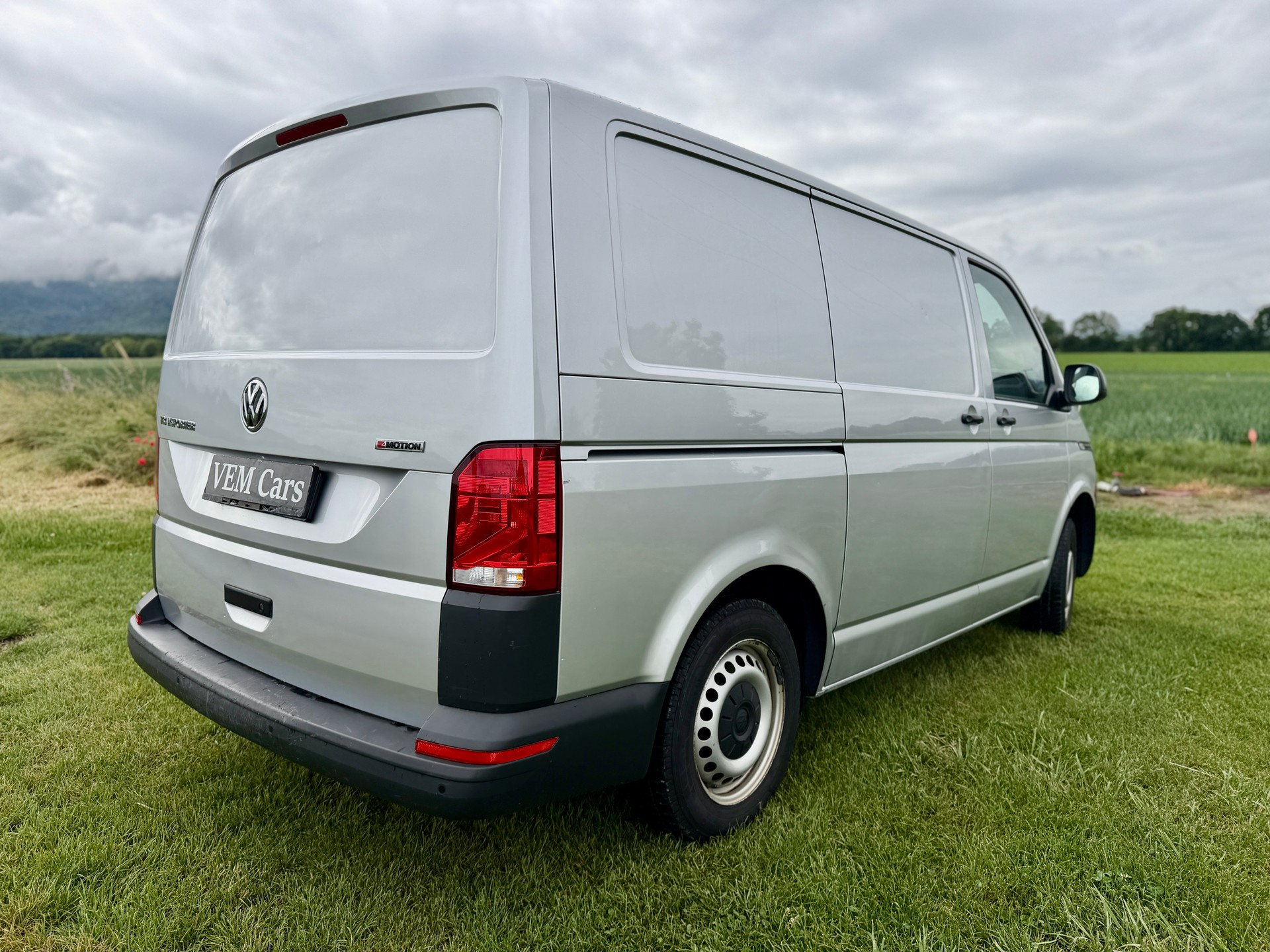 VW T6.1 2.0 TDI 4Motion-image-2