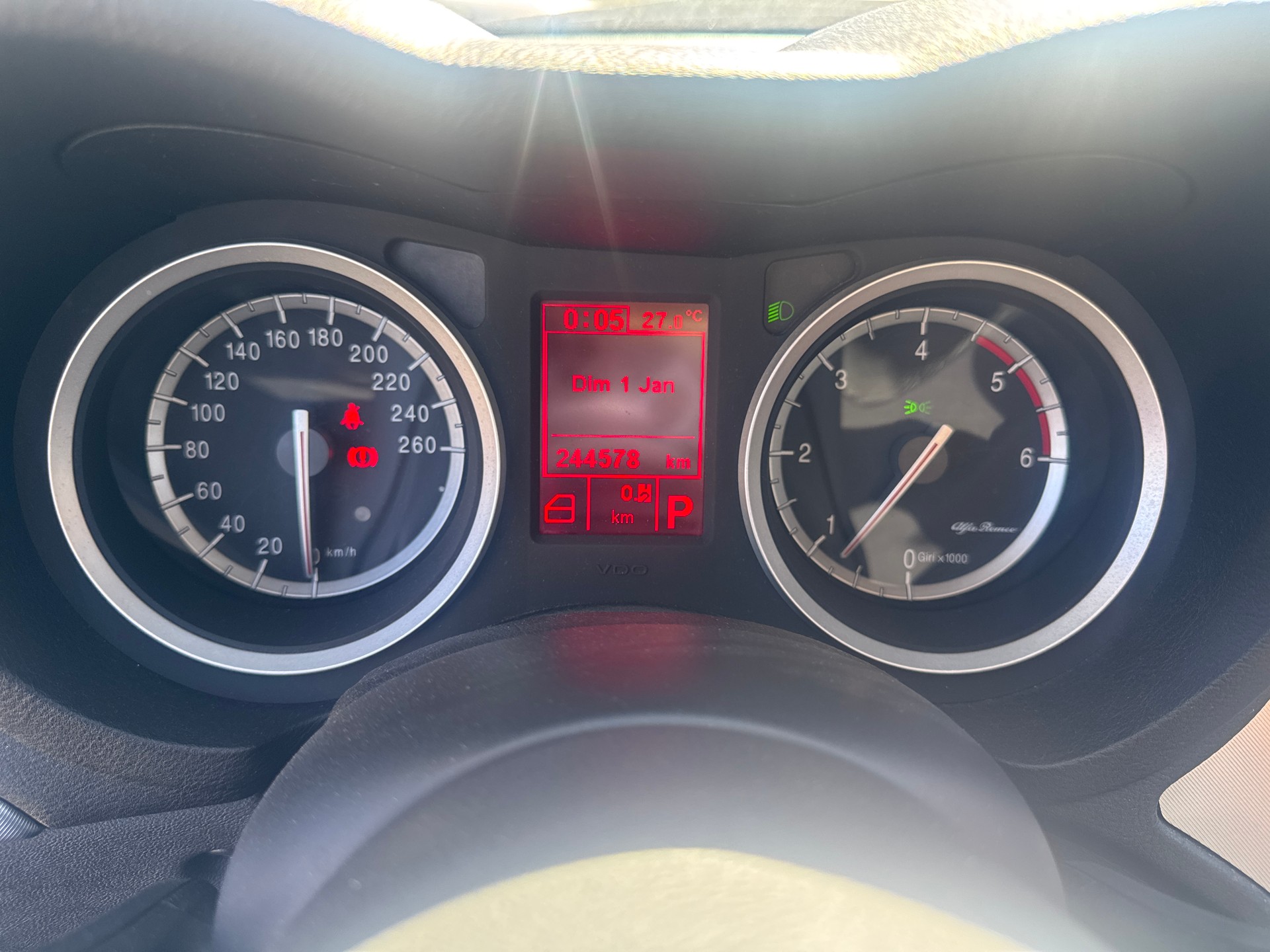 ALFA ROMEO 159 Sportwagon 2.4 JTD Distinctive Q-Tronic-image-10