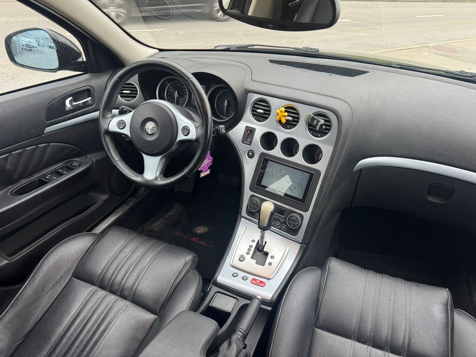 ALFA ROMEO 159 Sportwagon 2.4 JTD Distinctive Q-Tronic-image-6