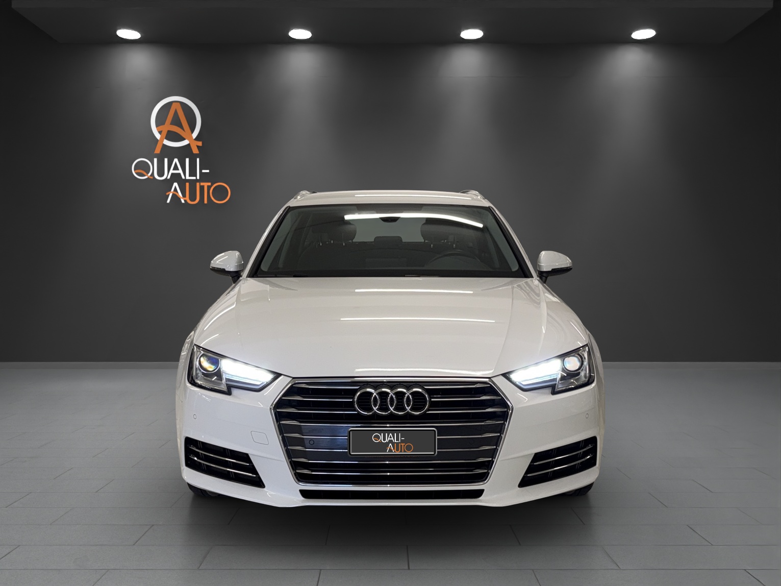 AUDI A4 Avant 2.0 TDI S-tronic-showroom-element-1