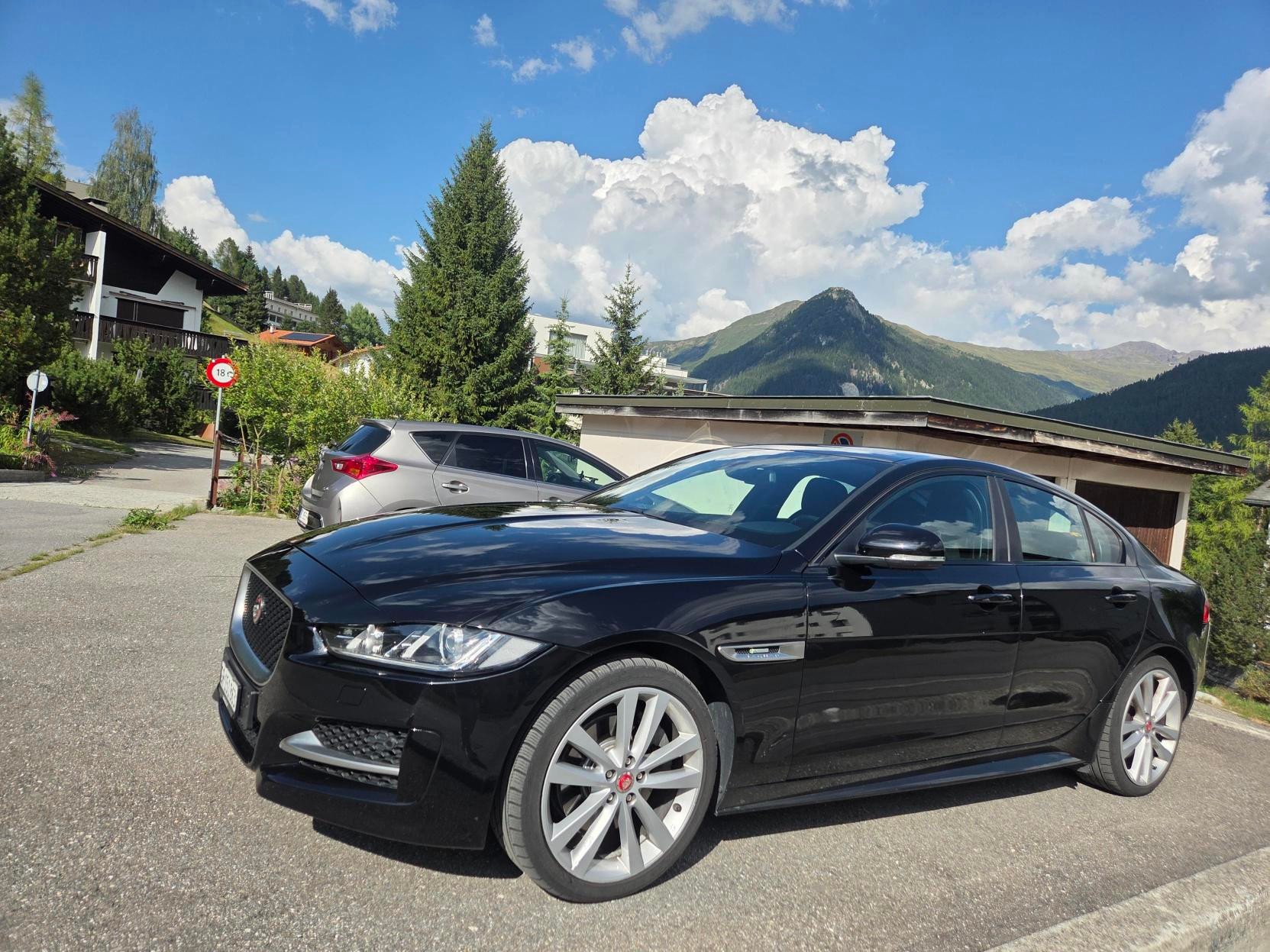 JAGUAR 2.0 D 180 R-Sport AWD-image-1