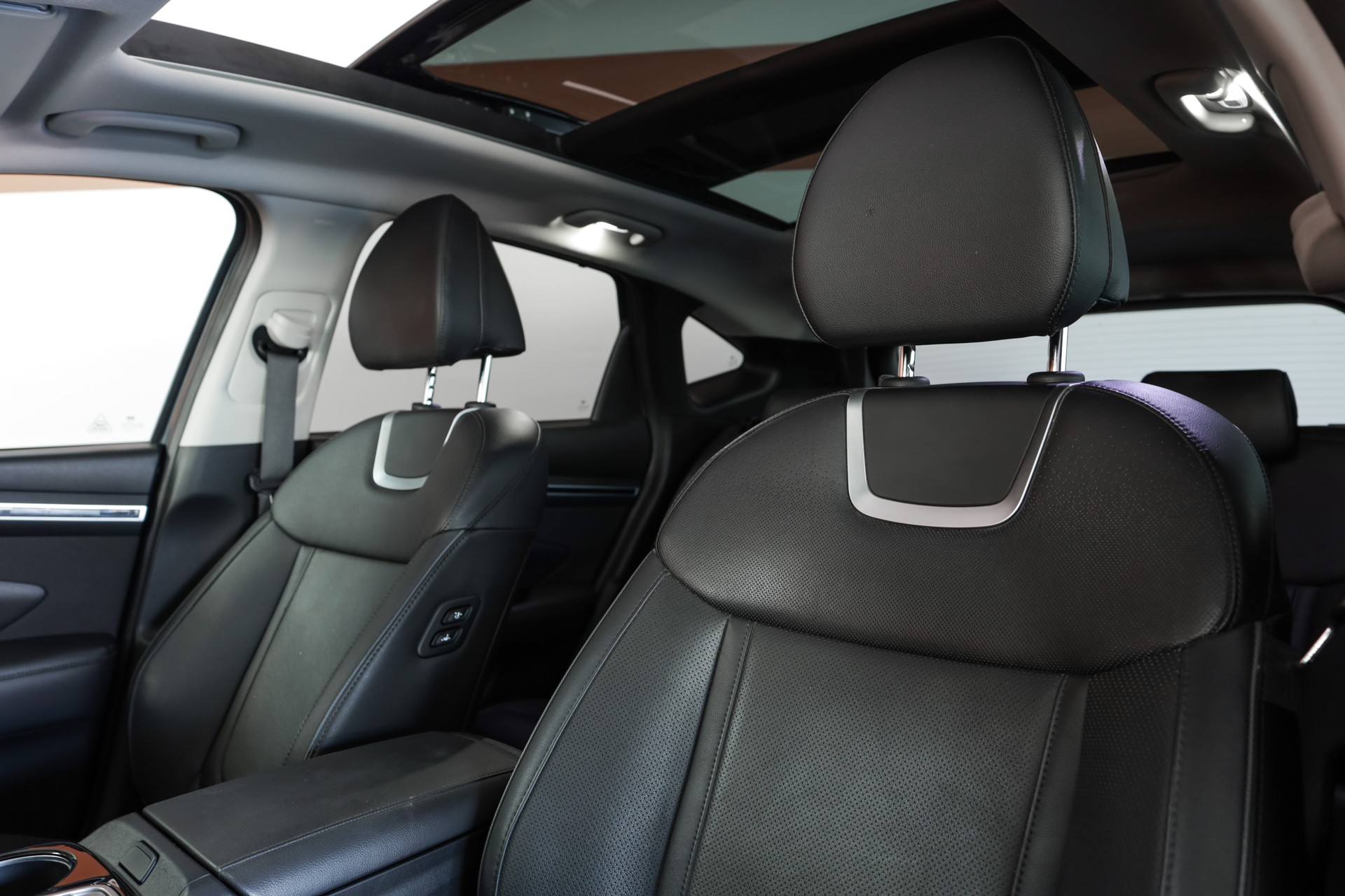 HYUNDAI Tucson 1.6 TGDI PHEV Vertex 4WD Skyroof-image-7