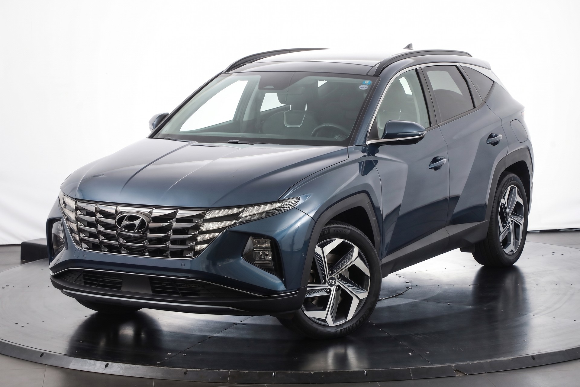 HYUNDAI Tucson 1.6 TGDI PHEV Vertex 4WD Skyroof-image-5
