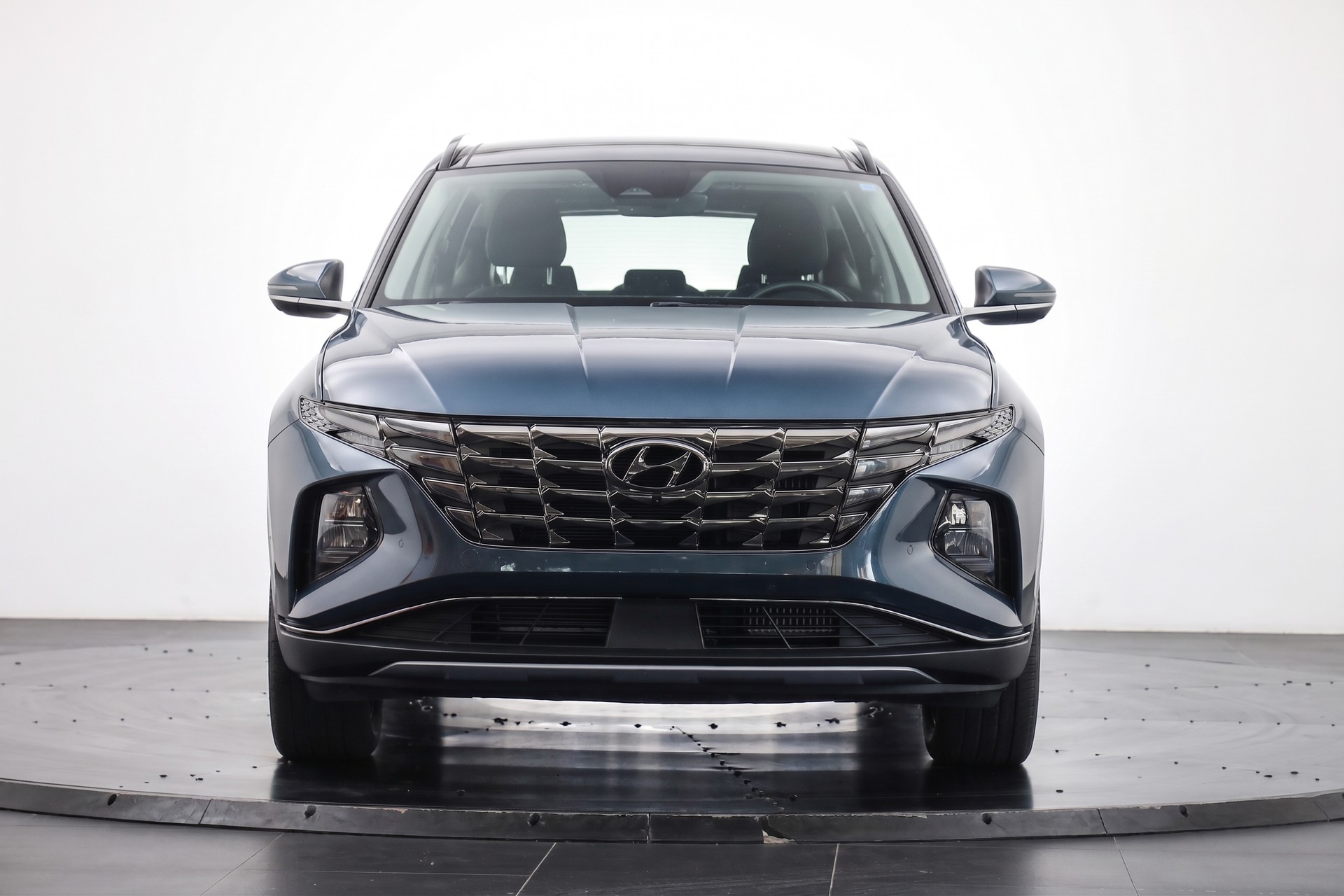 HYUNDAI Tucson 1.6 TGDI PHEV Vertex 4WD Skyroof-image-1