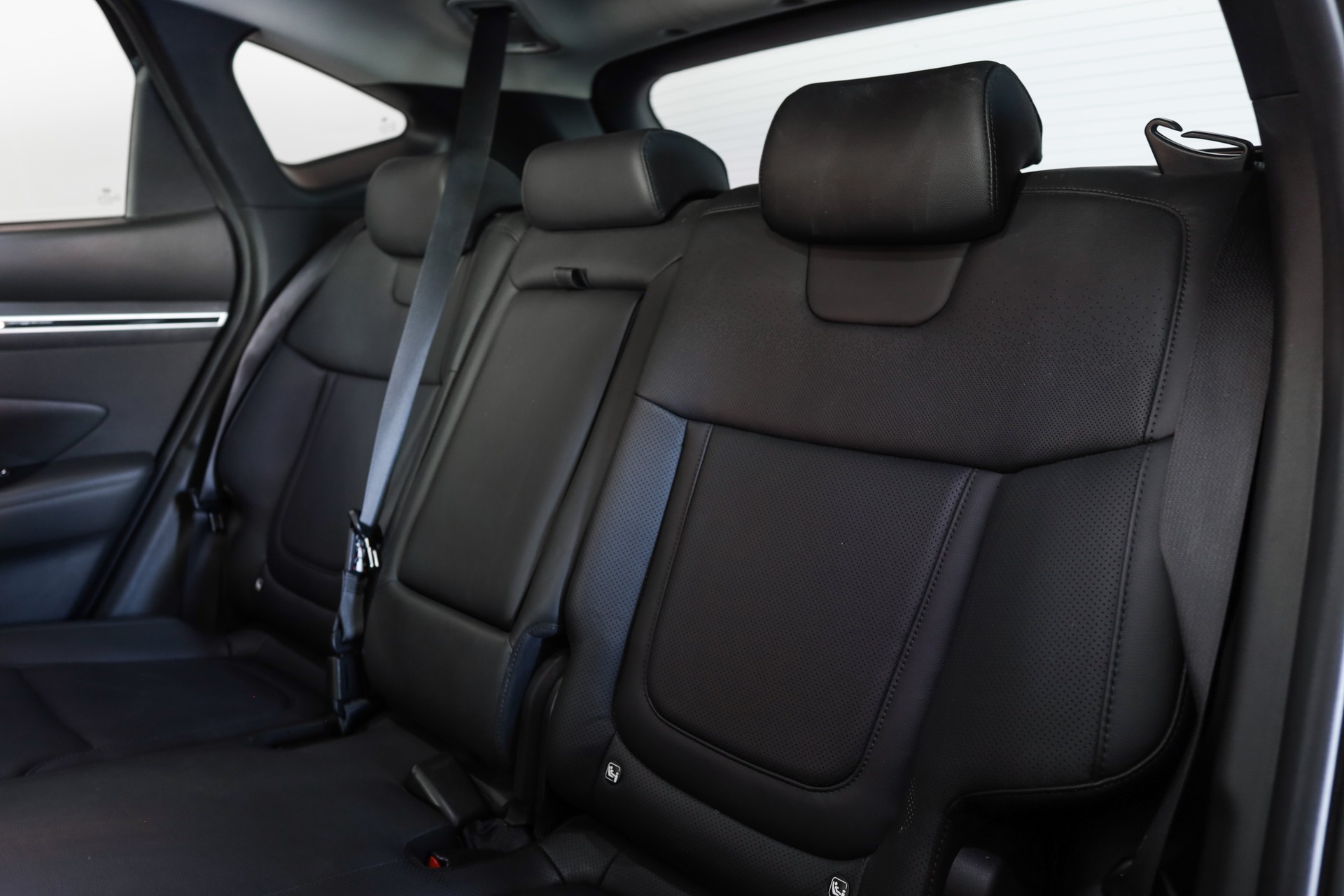 HYUNDAI Tucson 1.6 TGDI PHEV Vertex 4WD Skyroof-image-9