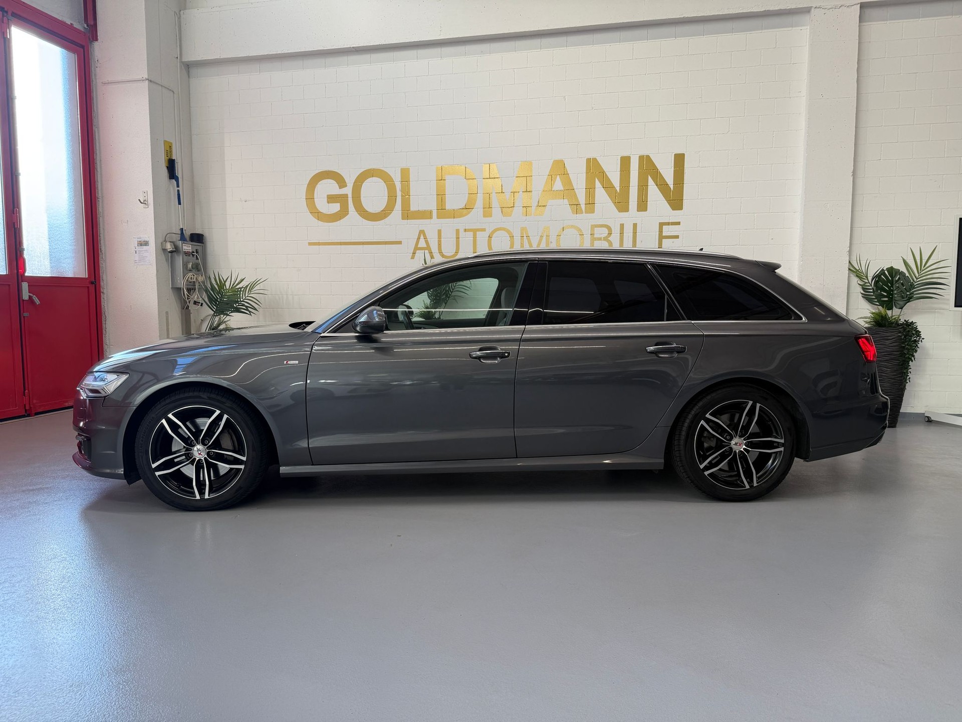 AUDI A6 Avant 3.0 TDI V6 quattro S-tronic-showroom-element-1