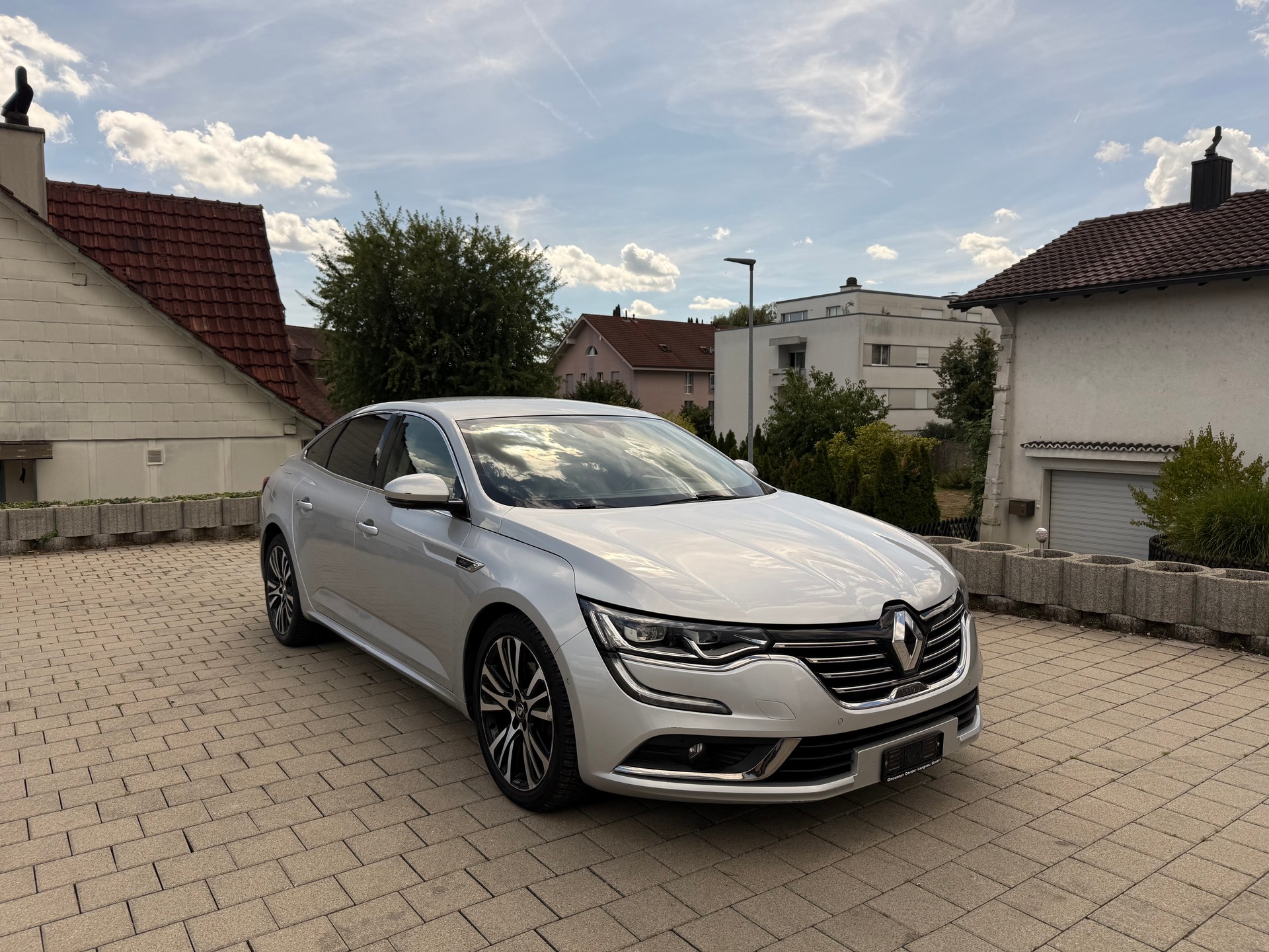 RENAULT Talisman 1.6 TCe Initiale EDC-showroom-element-1