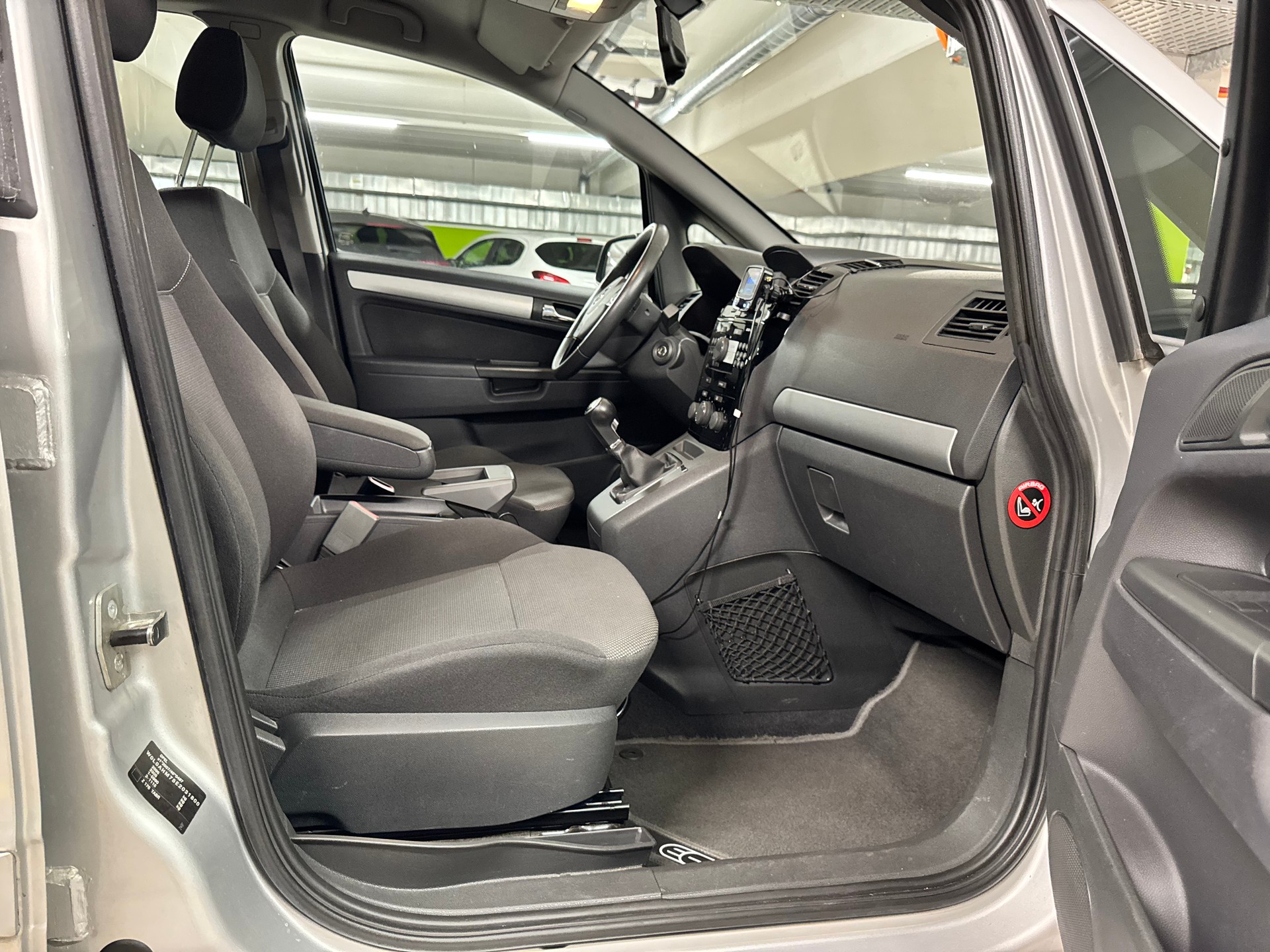 OPEL Zafira 1.8i 16V Enjoy-image-10