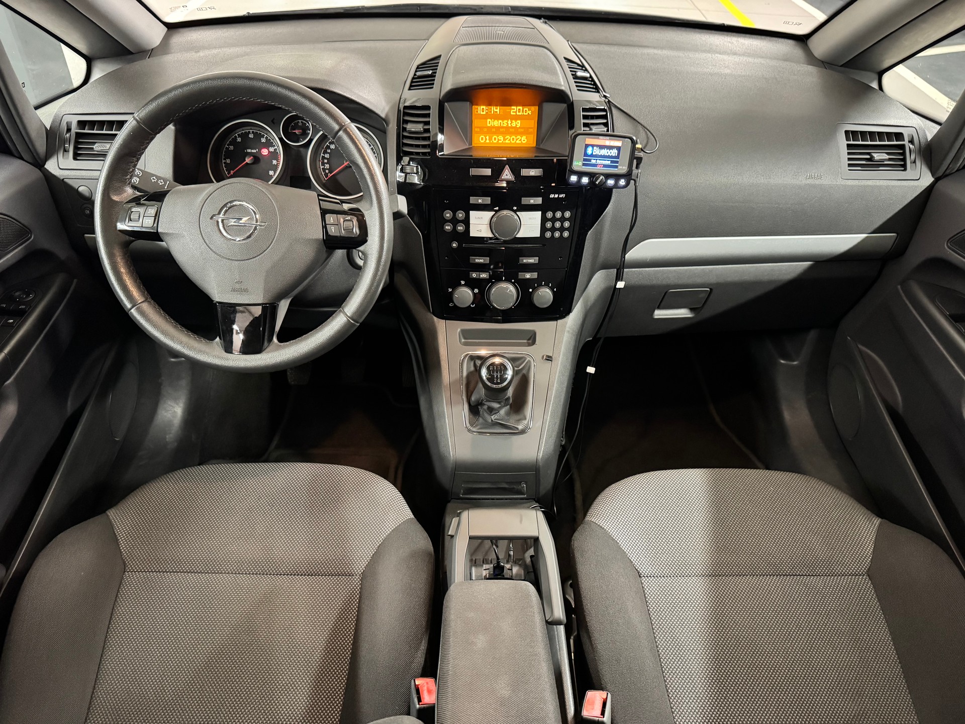 OPEL Zafira 1.8i 16V Enjoy-image-11