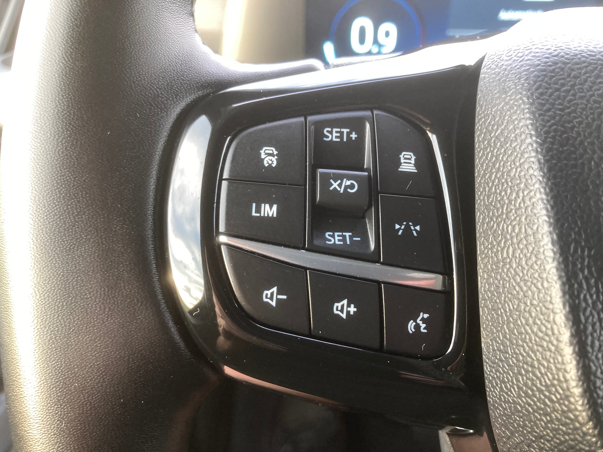 FORD Transit Custom Combi 320 L2H1 Trend Automat mit Anhängerkupplung-image-11