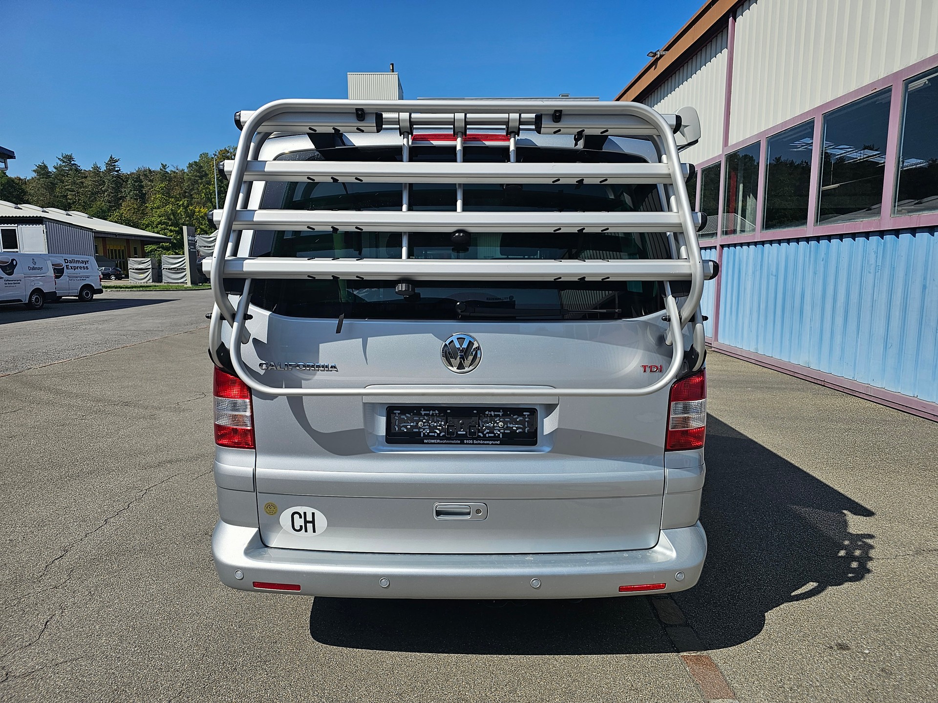 VW T5 California 2.5 TDI Automat-image-5