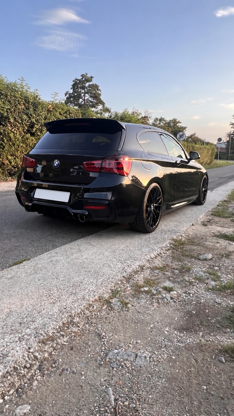 BMW M140i xDrive-image-4