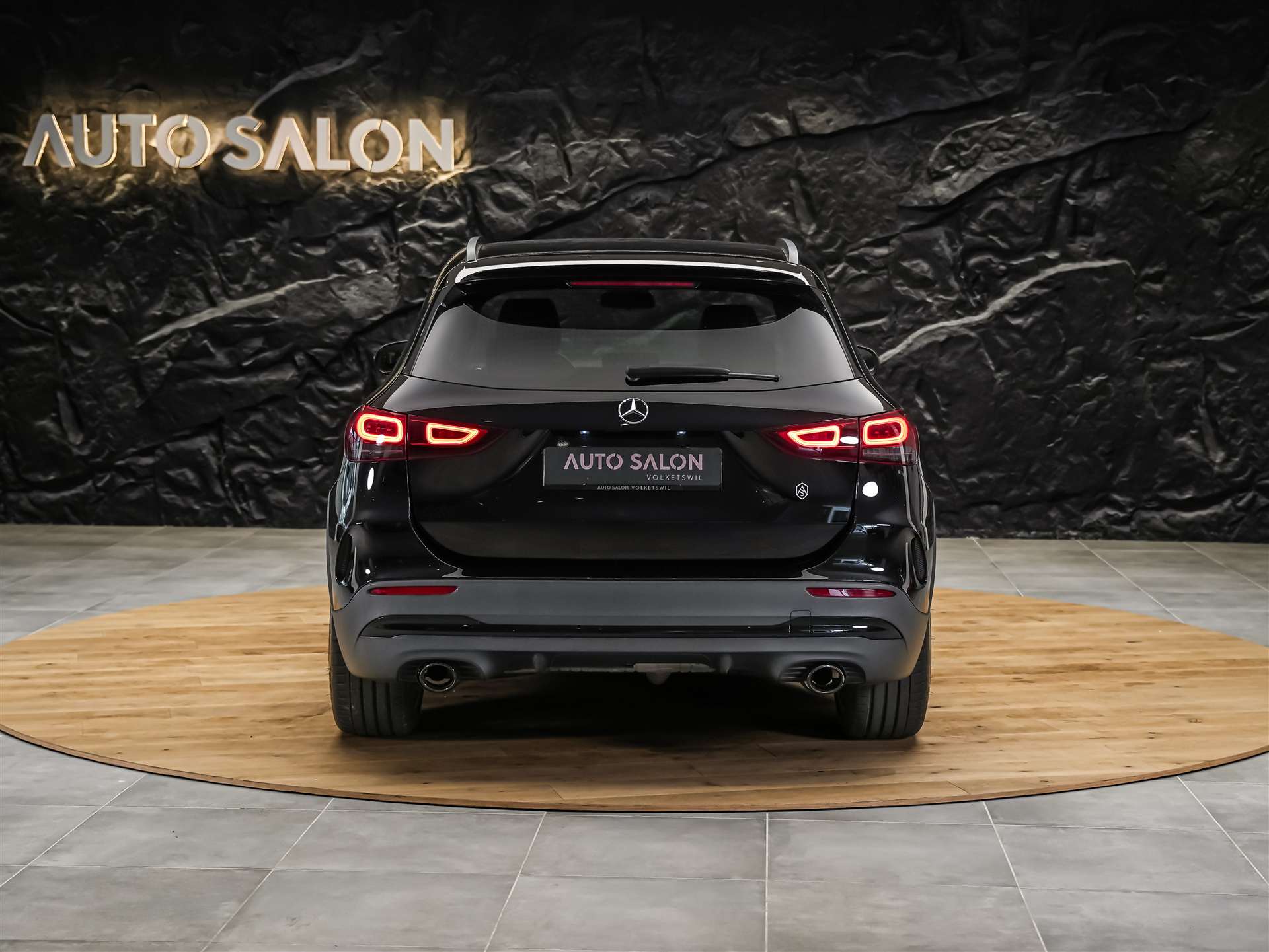 MERCEDES-BENZ GLA 35 AMG 4Matic 8G-Speedshift DCT *ALL BLACK*AHK*Ambientebeleuchtung*-image-3