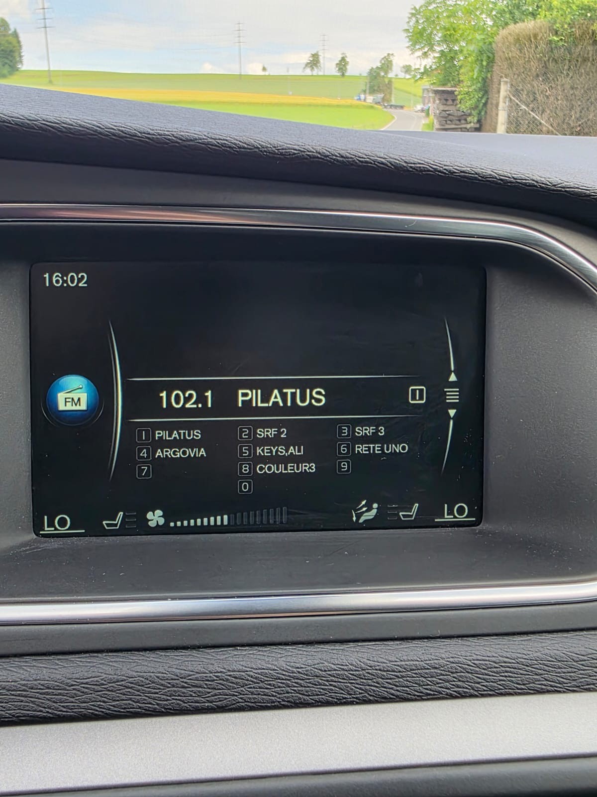 VOLVO V40 D3 Momentum-image-18