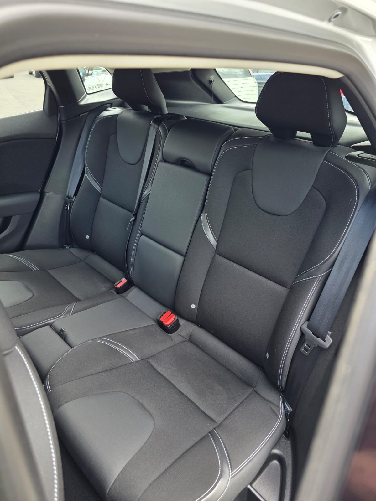 VOLVO V40 D3 Momentum-image-12