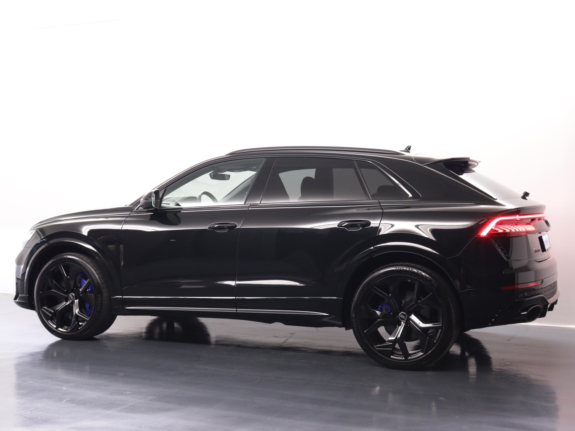 AUDI RS Q8 4.0 V8 TFSI quattro T-Tronic-image-3