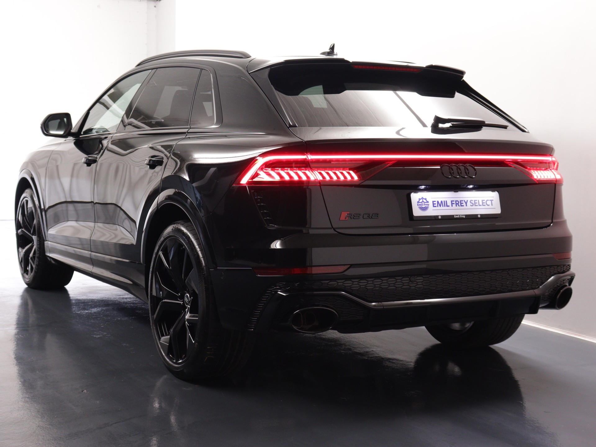 AUDI RS Q8 4.0 V8 TFSI quattro T-Tronic-image-4