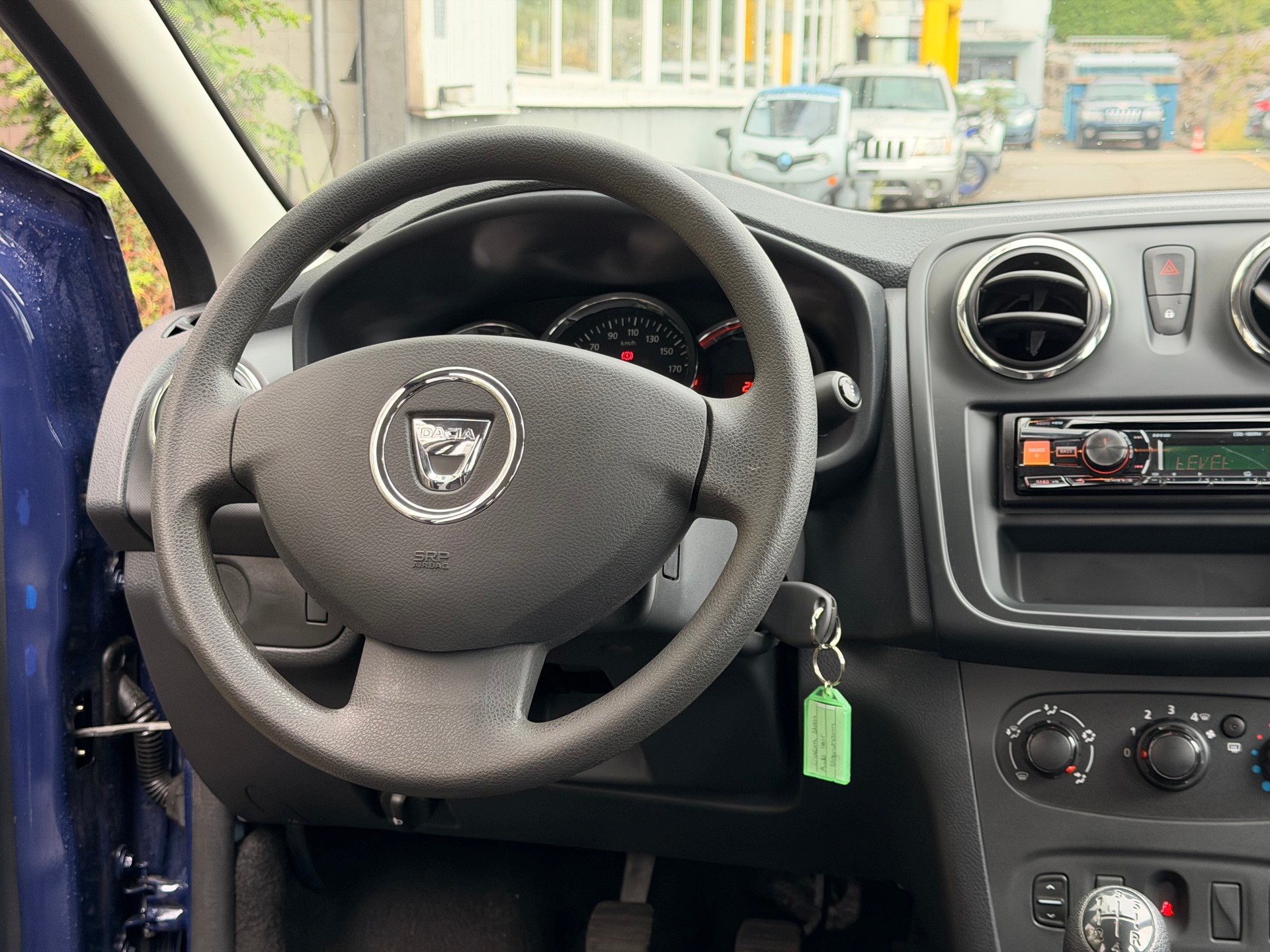 DACIA Sandero 1.2 Ambiance-image-7
