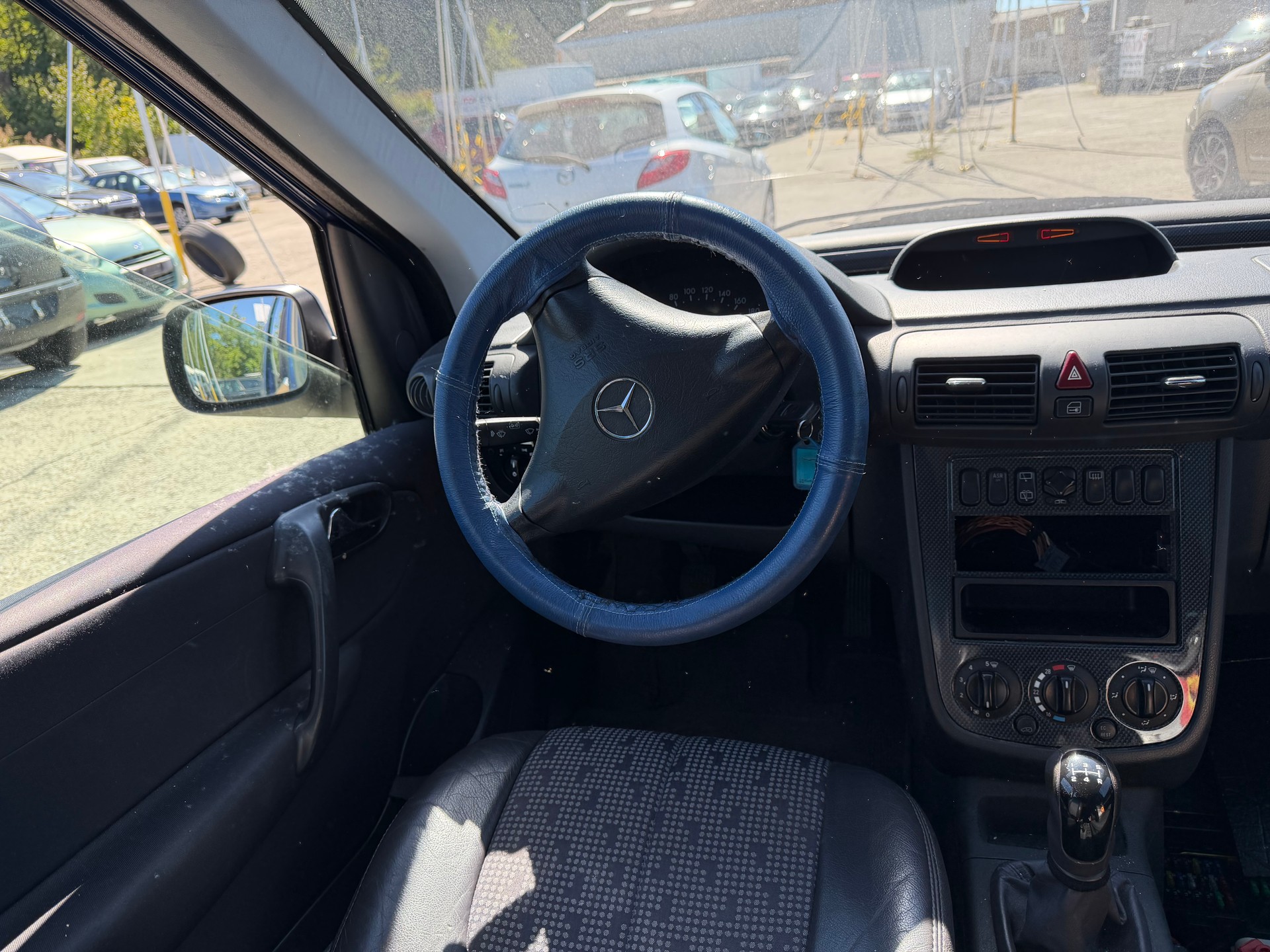 MERCEDES-BENZ Vaneo 1.9i Imagination-image-10