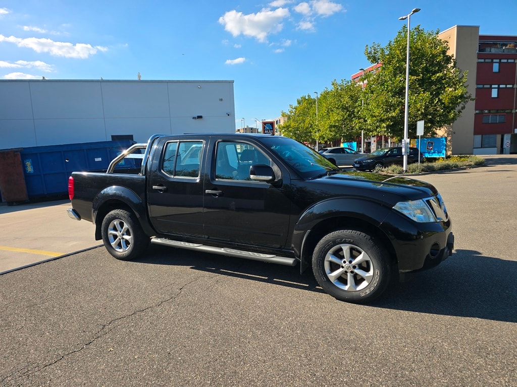 NISSAN Navara Double Cab SE 2.5 dCi 4WD Automat-image-9