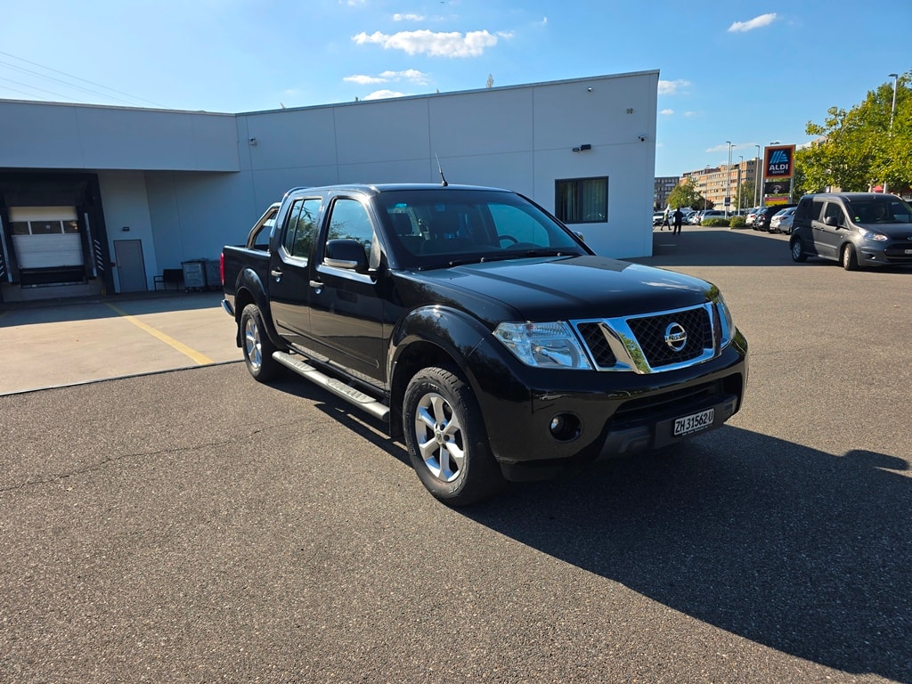 NISSAN Navara Double Cab SE 2.5 dCi 4WD Automat-image-11